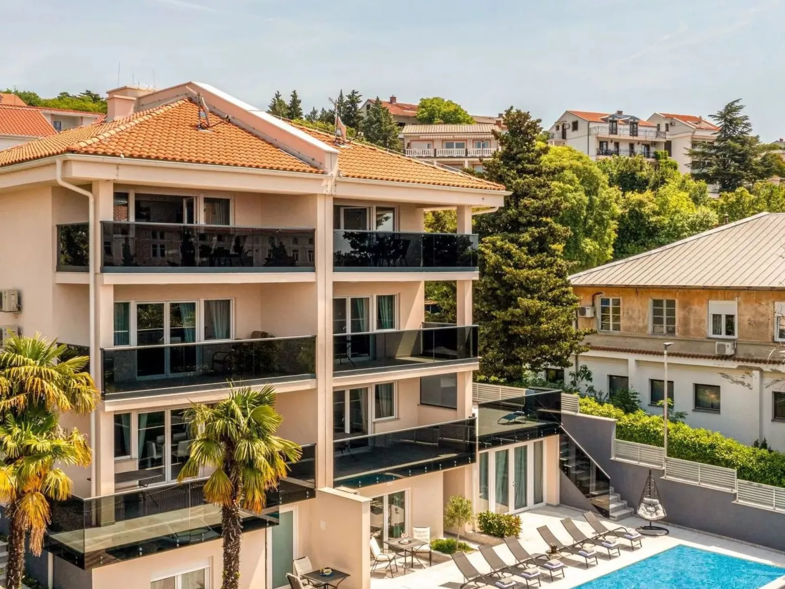 Moderne Wohnung in Crikvenica mit Pool-Outside