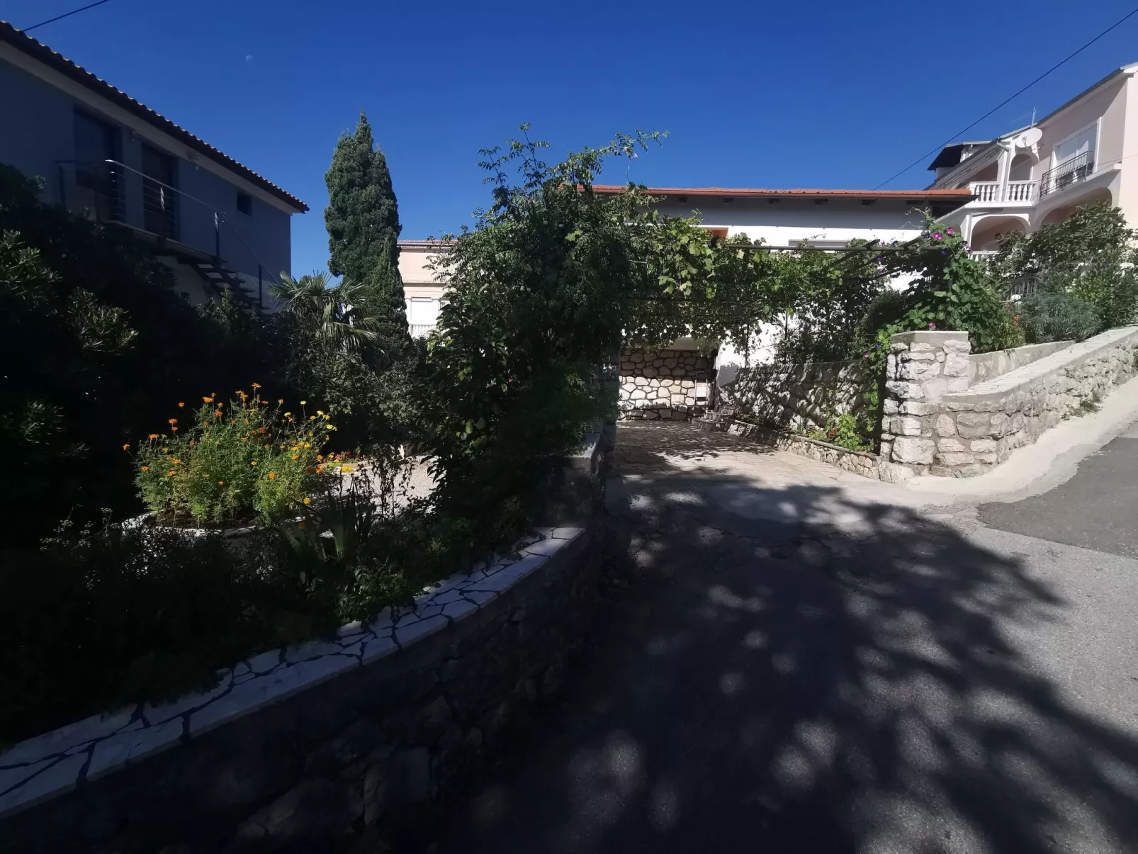 Wohnung für 7 Personen, 100m vom Strand-Outside