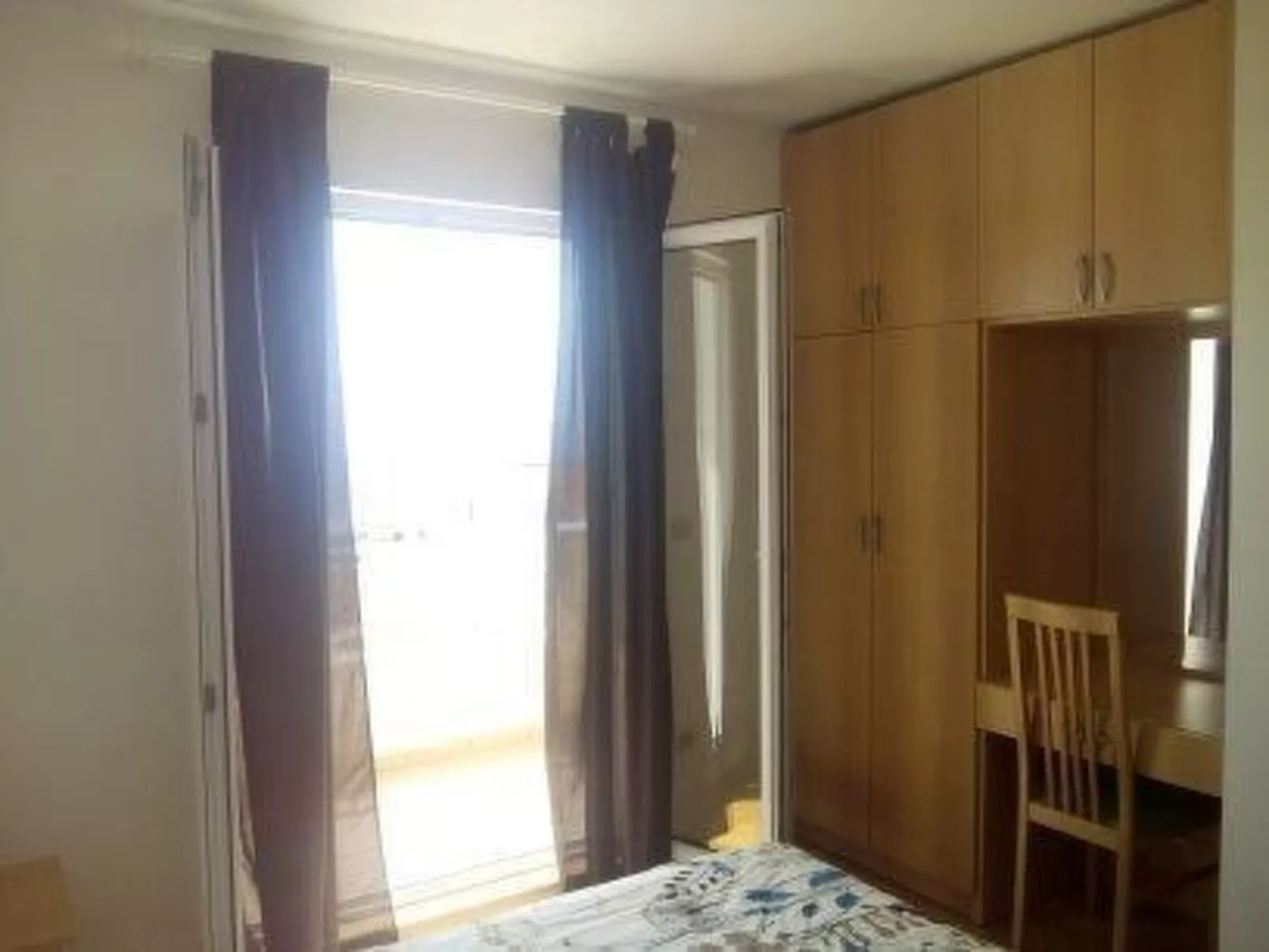 Wohnung mit Blick auf das Wasser-Inside