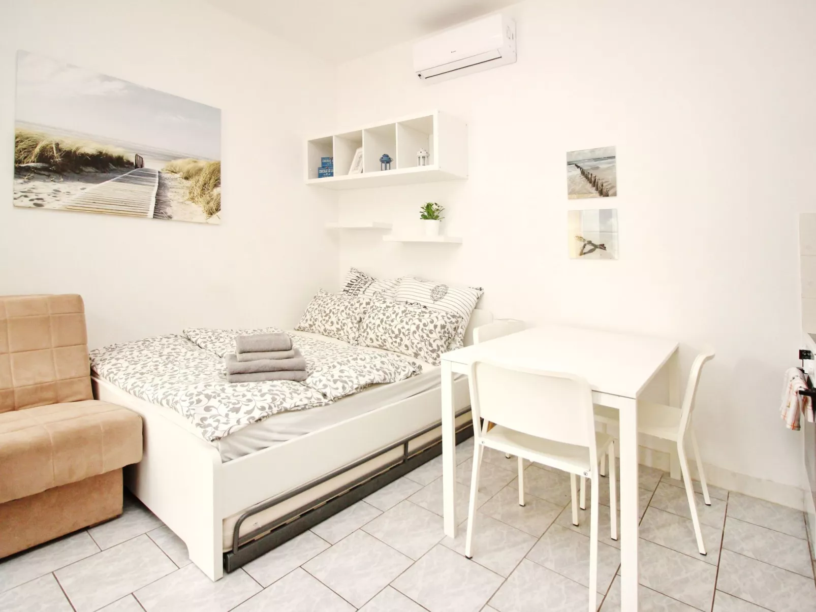 In Baška mit Eigener Terrasse-Dedans