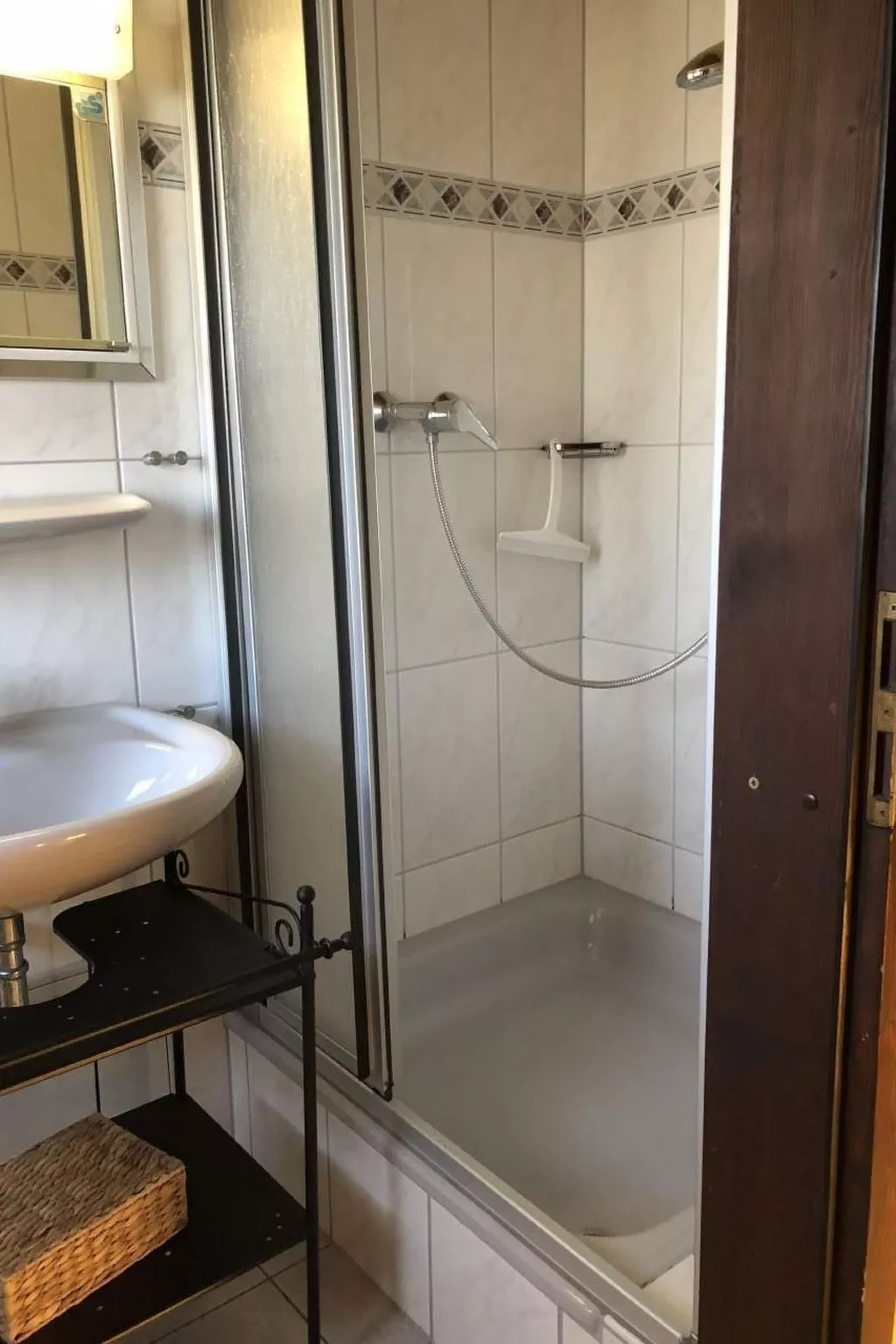 D4 Haus in Eckwarderhörne mit Terrasse und Garte-Image-tags.info