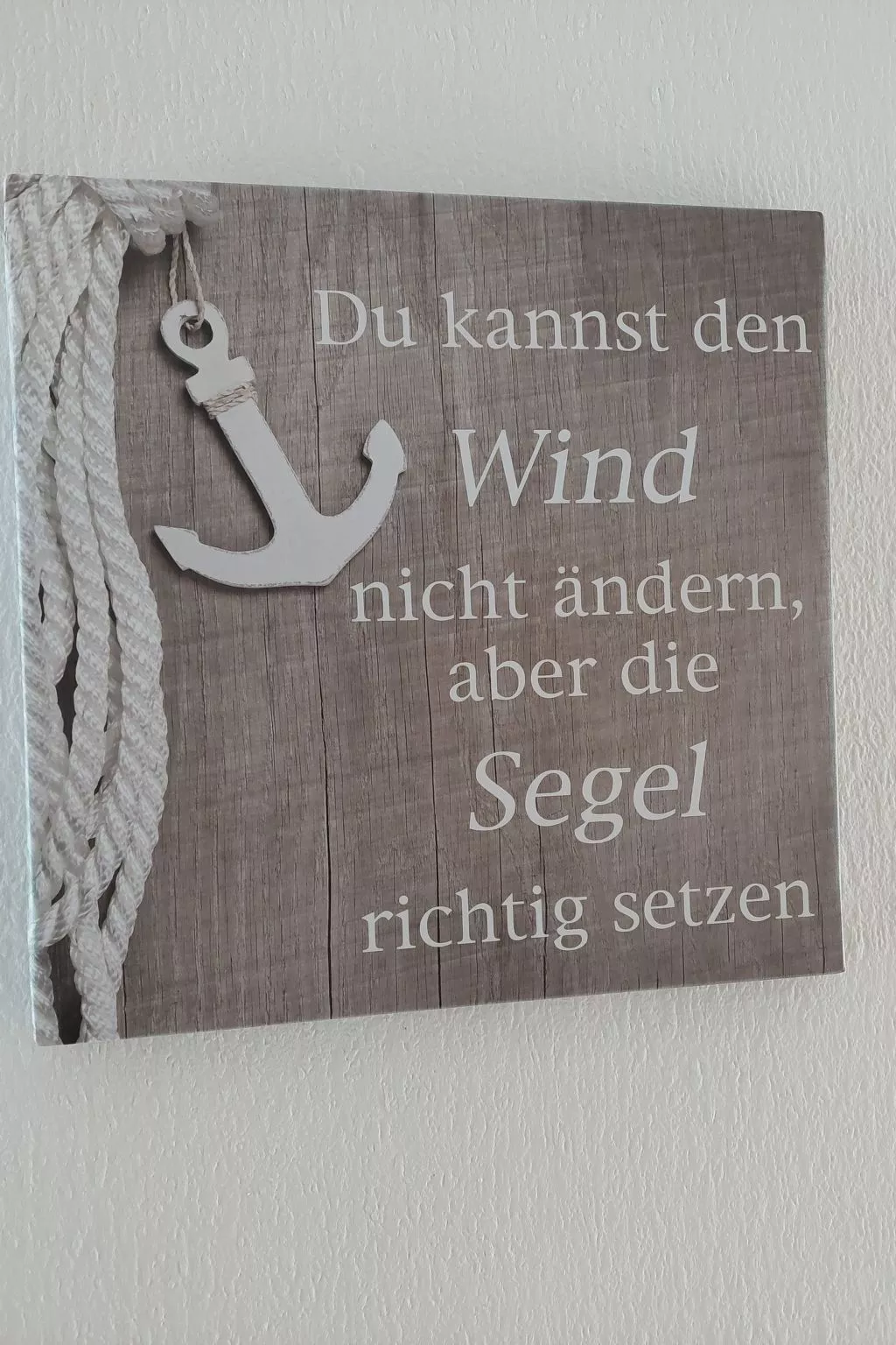 Mastkorb mit Grill und Garten-Draußen