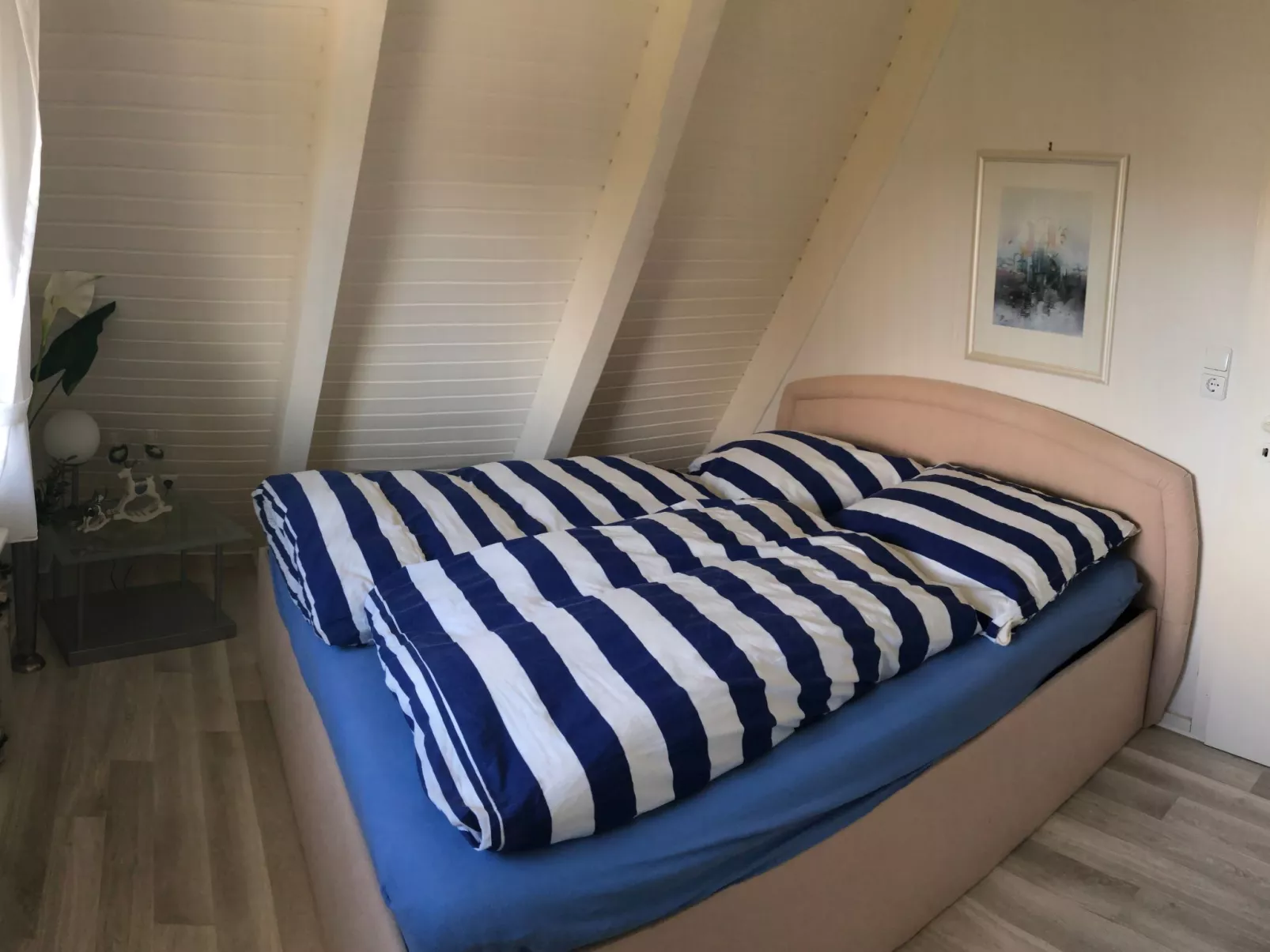 Nurdachhaus in Burhave mit Garten-Inside