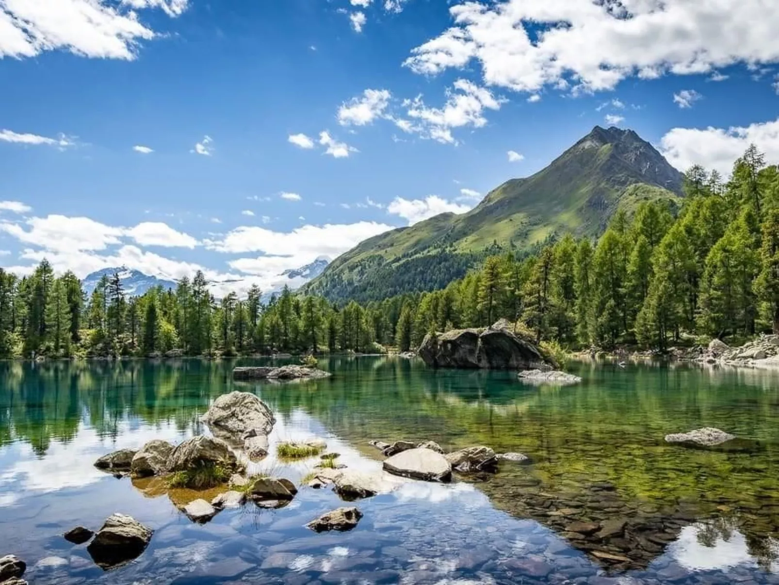 Wohnung mit Bergblick-Draußen