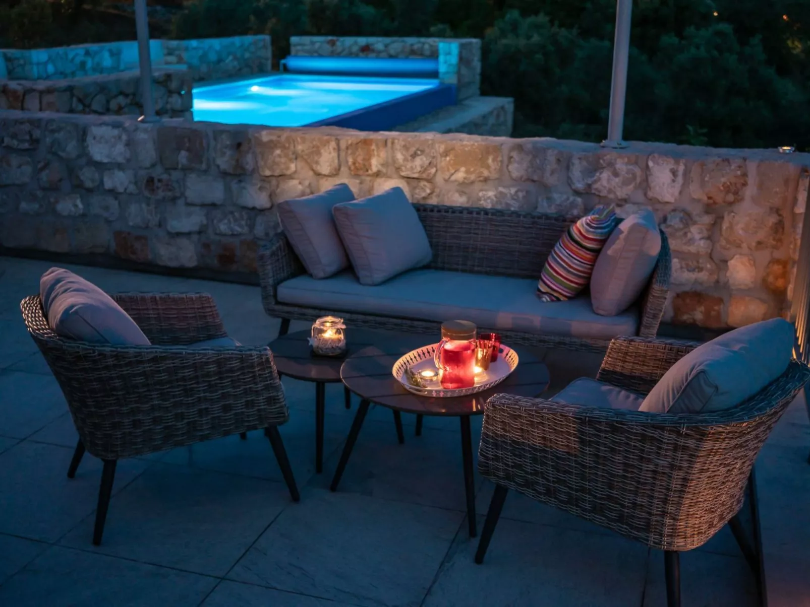 Villa Ella mit Infinity-Pool-Dedans