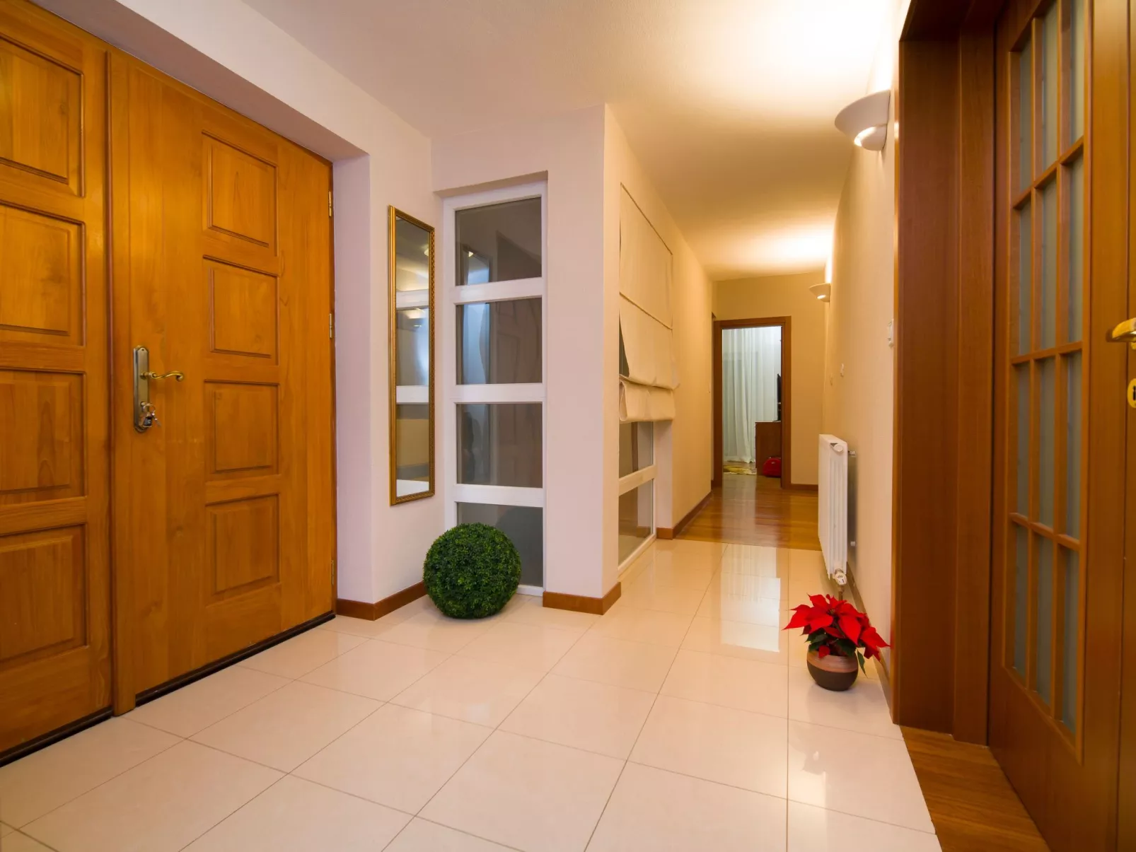 Ferienvilla mit Garten, Grill und Terrasse-Dedans