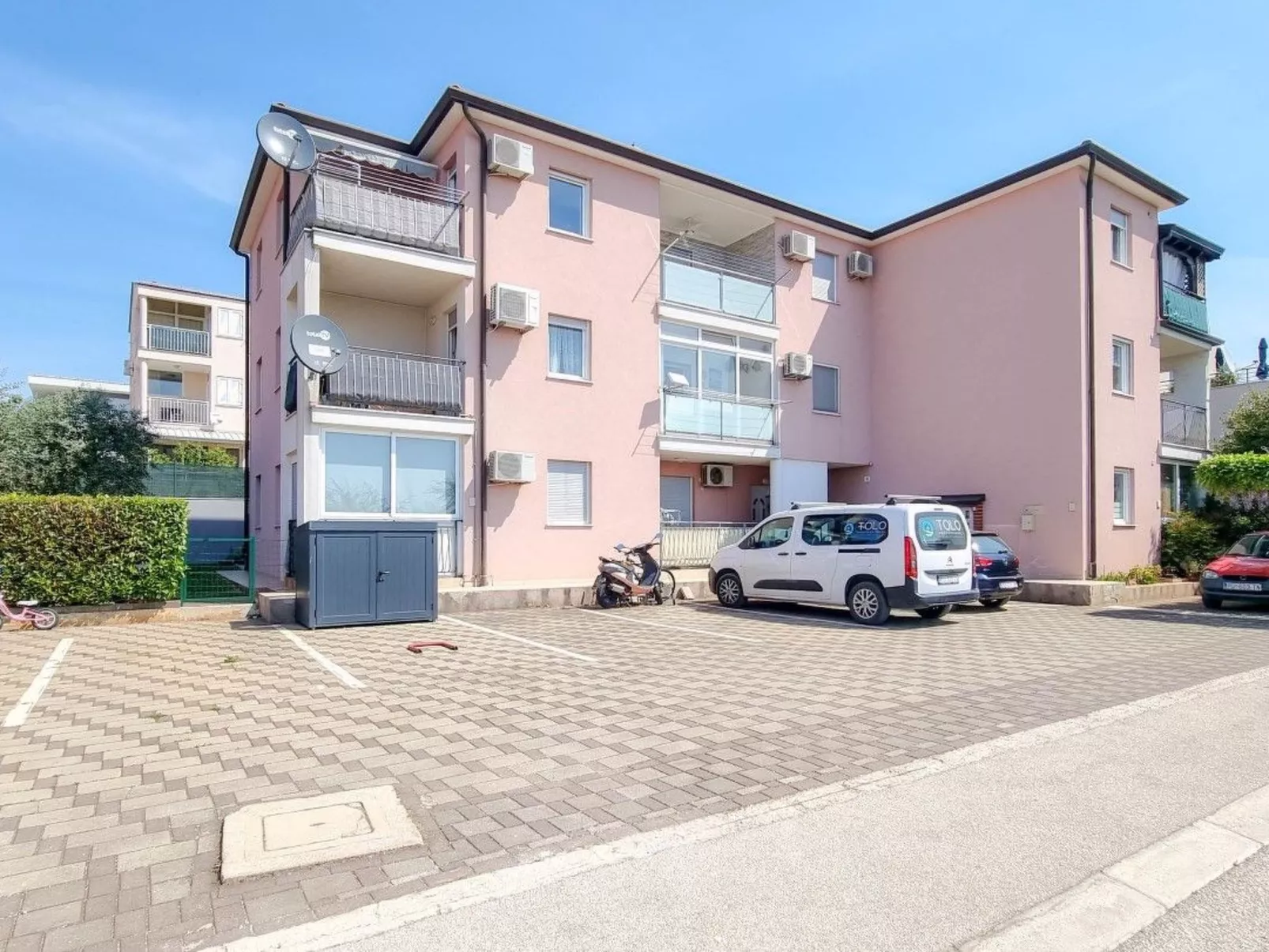 Wohnung "Ezia" mit Balkon-Outside