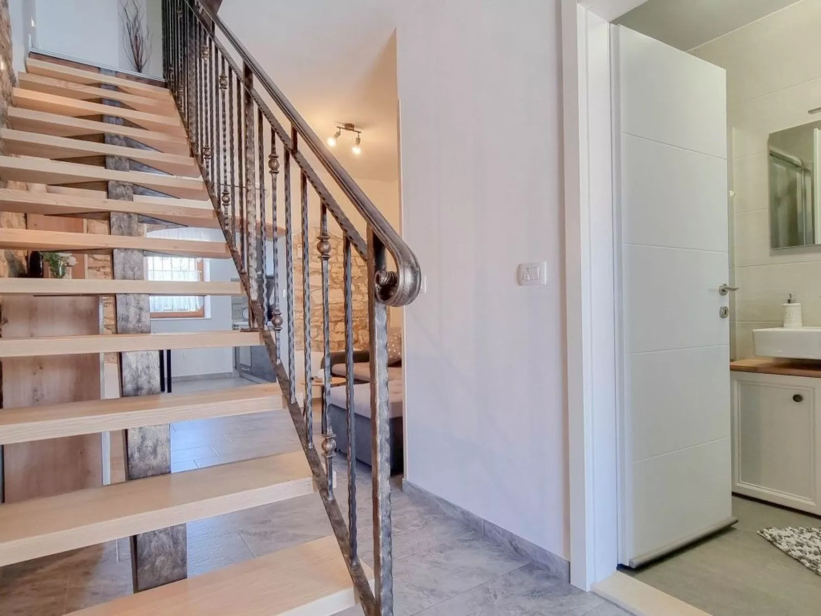 Für 3 Personen ca. 40 m&sup2; in Novigrad, Adriaküste Kroatien (Westküste von I-Inside