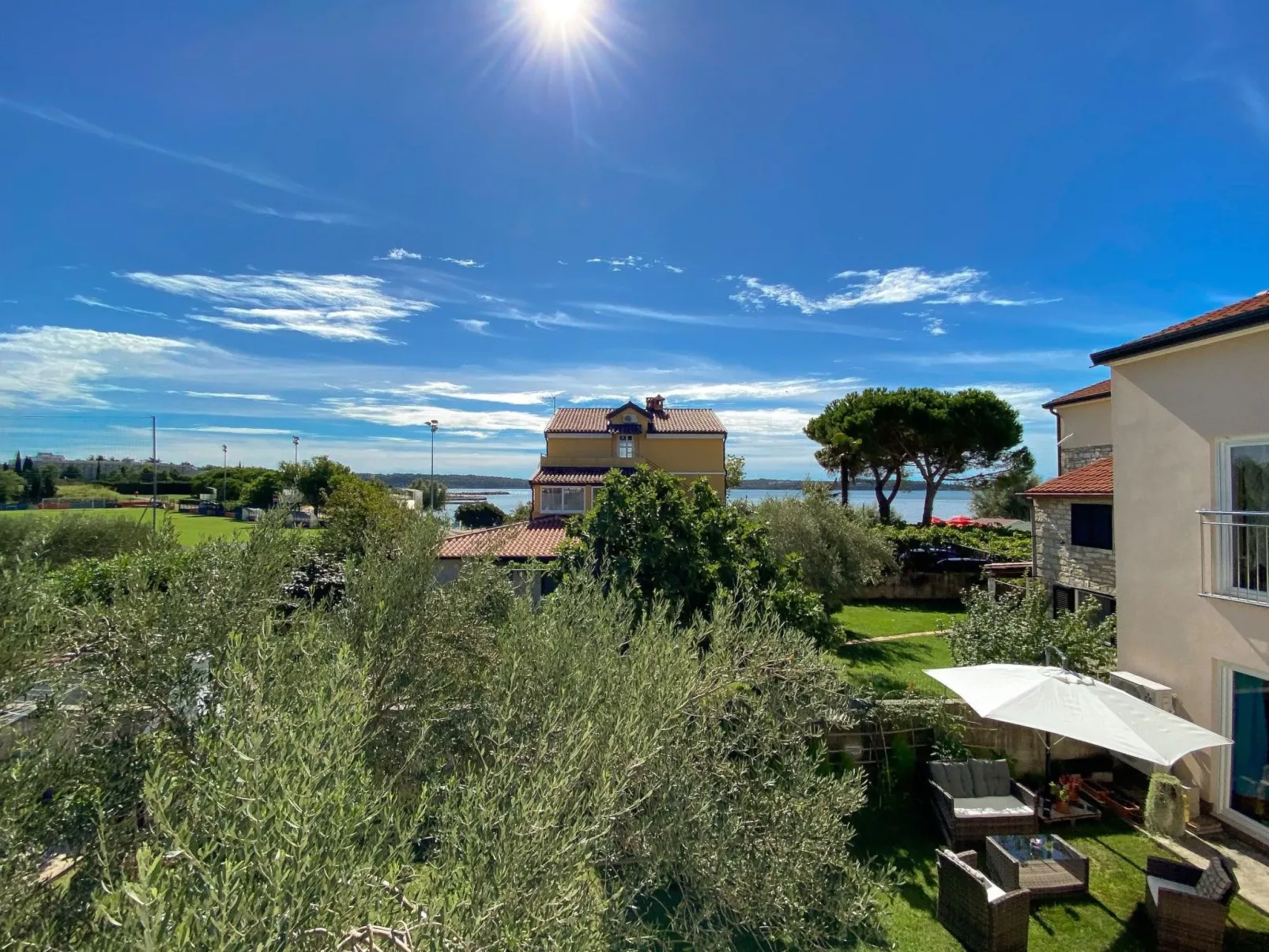 Für 6 Personen ca. 55 m&sup2; in Novigrad, Adriaküste Kroatien (Westküste von I-Outside