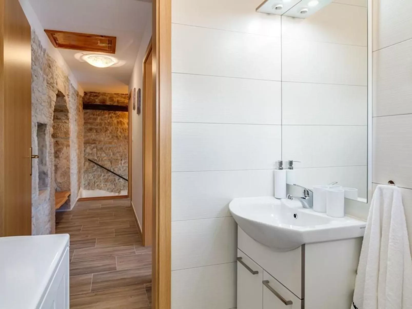 "Villa Zoro"-Drinnen