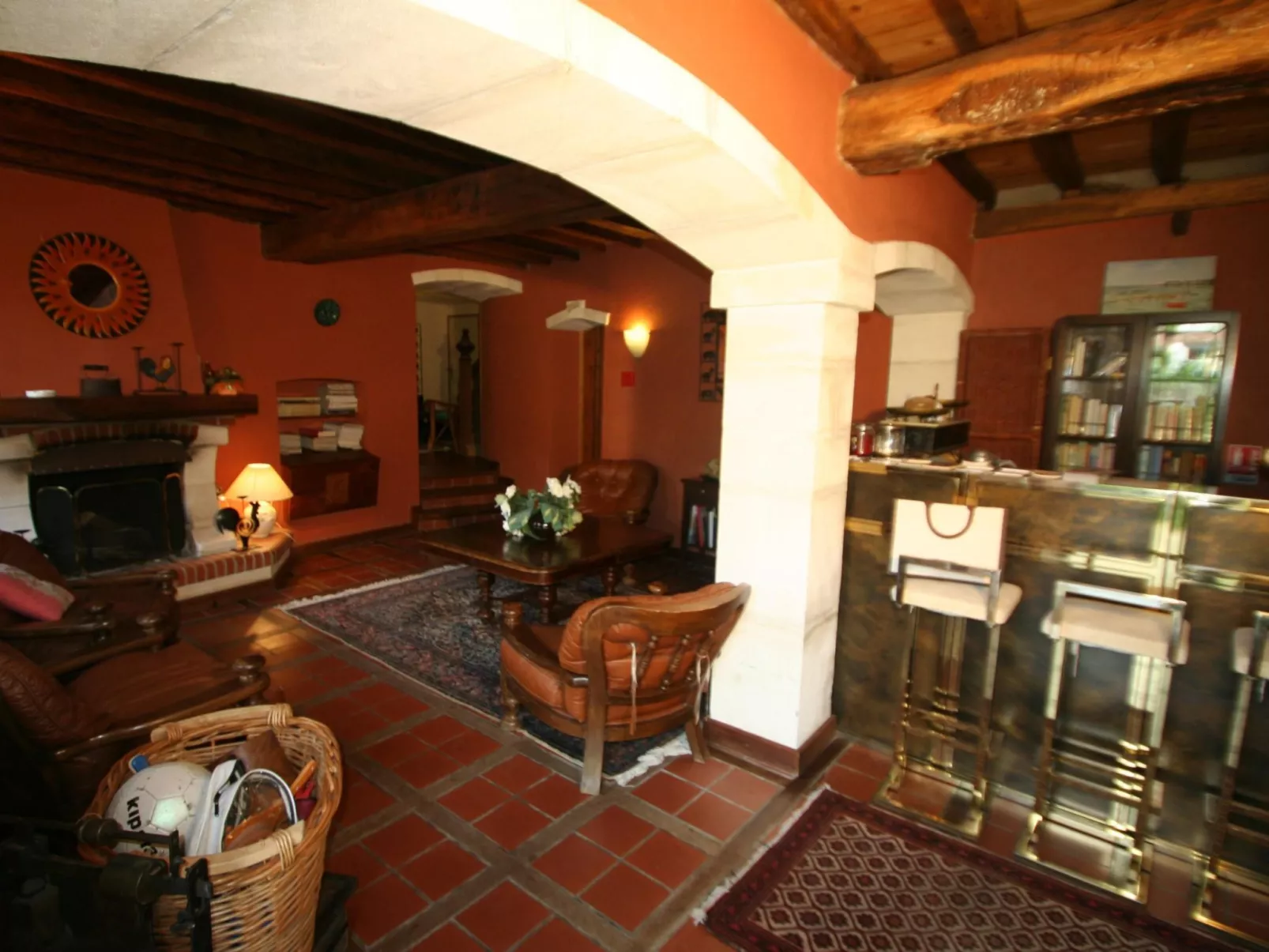 "Le Grenier" mit Pool-Drinnen