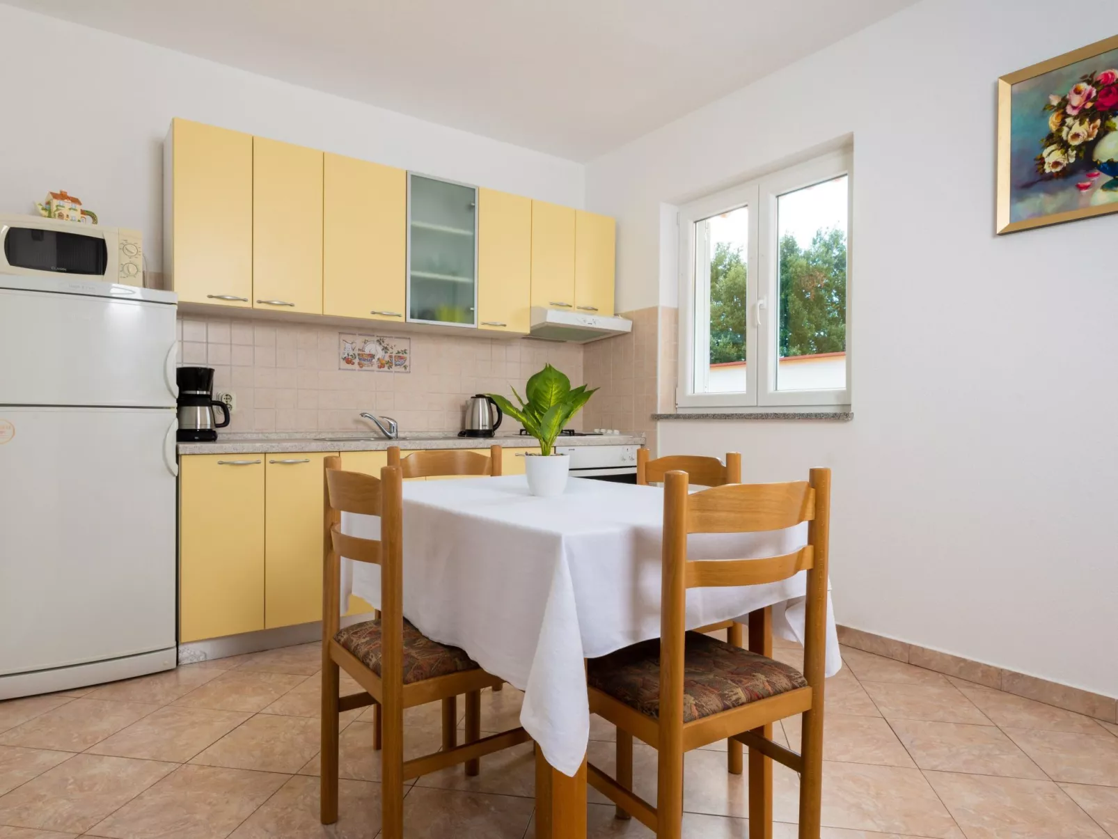 Am Südhang gelegen mit Meerblick-Inside