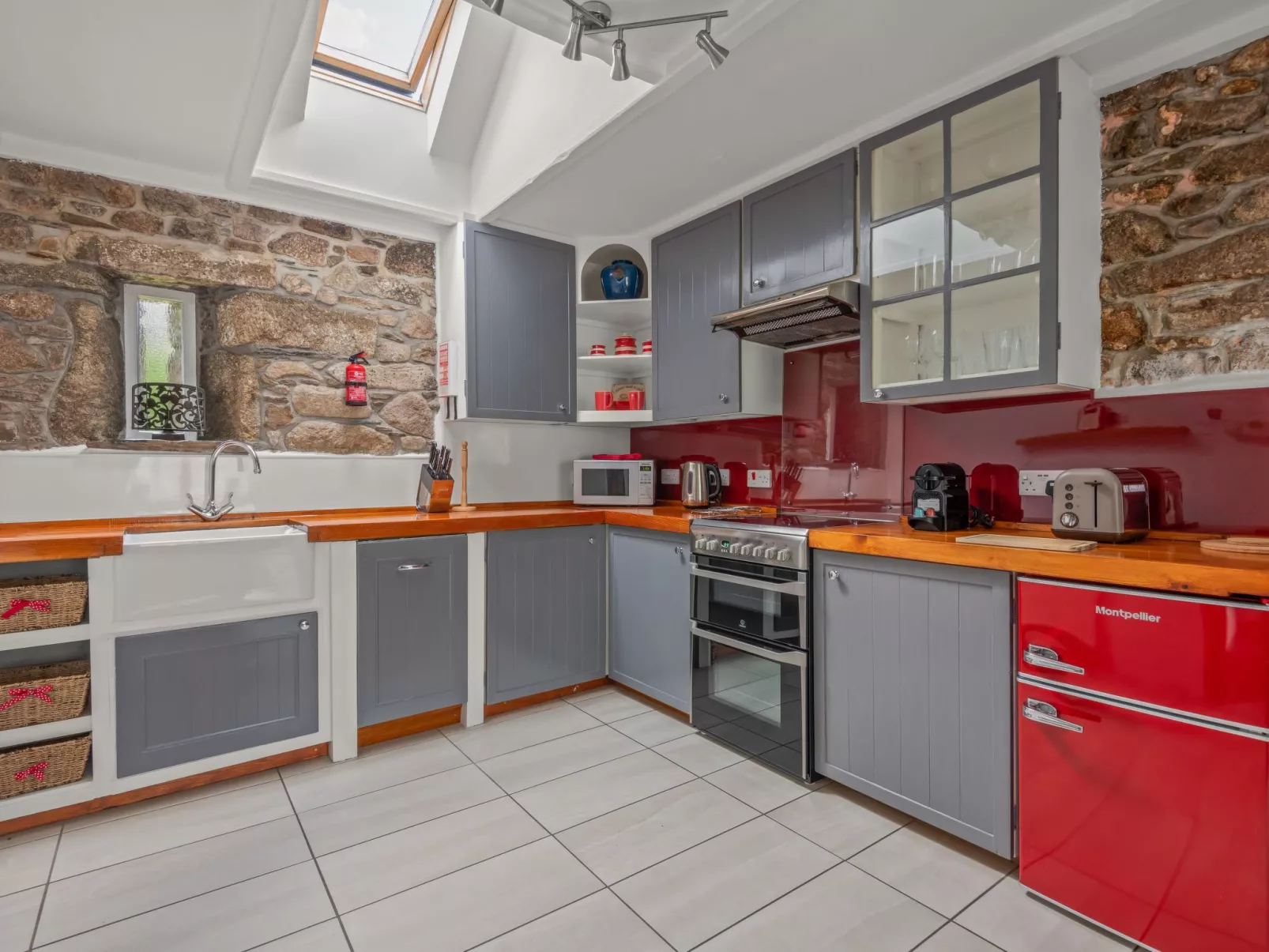 Idyllisches Landhaus Rosemary-Dedans