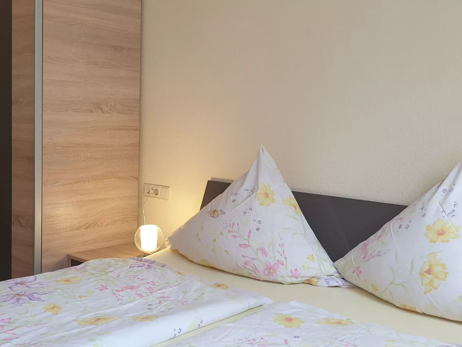 Doppelappartement Privater Zugang zur Sauna und Garten-Inside