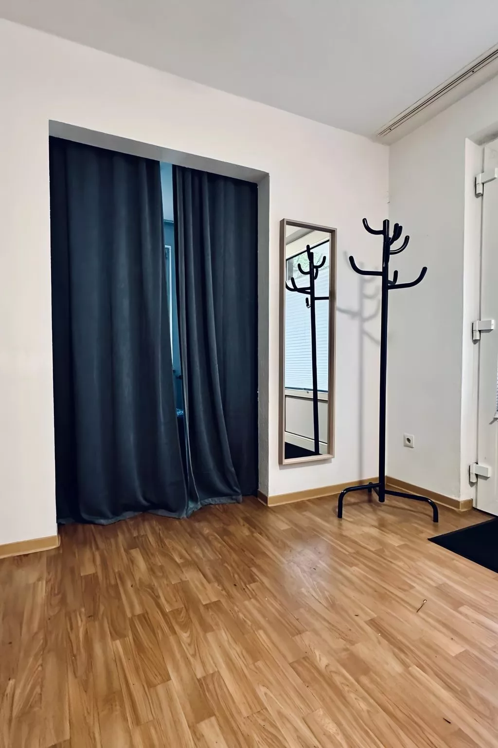 Ap. NeuenHOUSE II-Drinnen