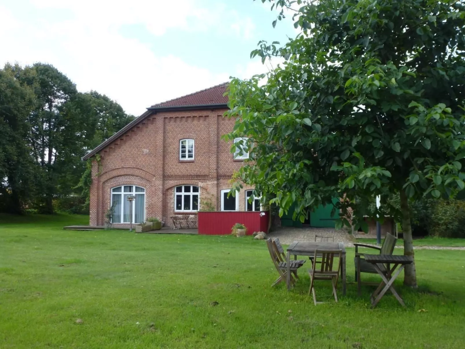 Hist. Schafscheune-Draußen