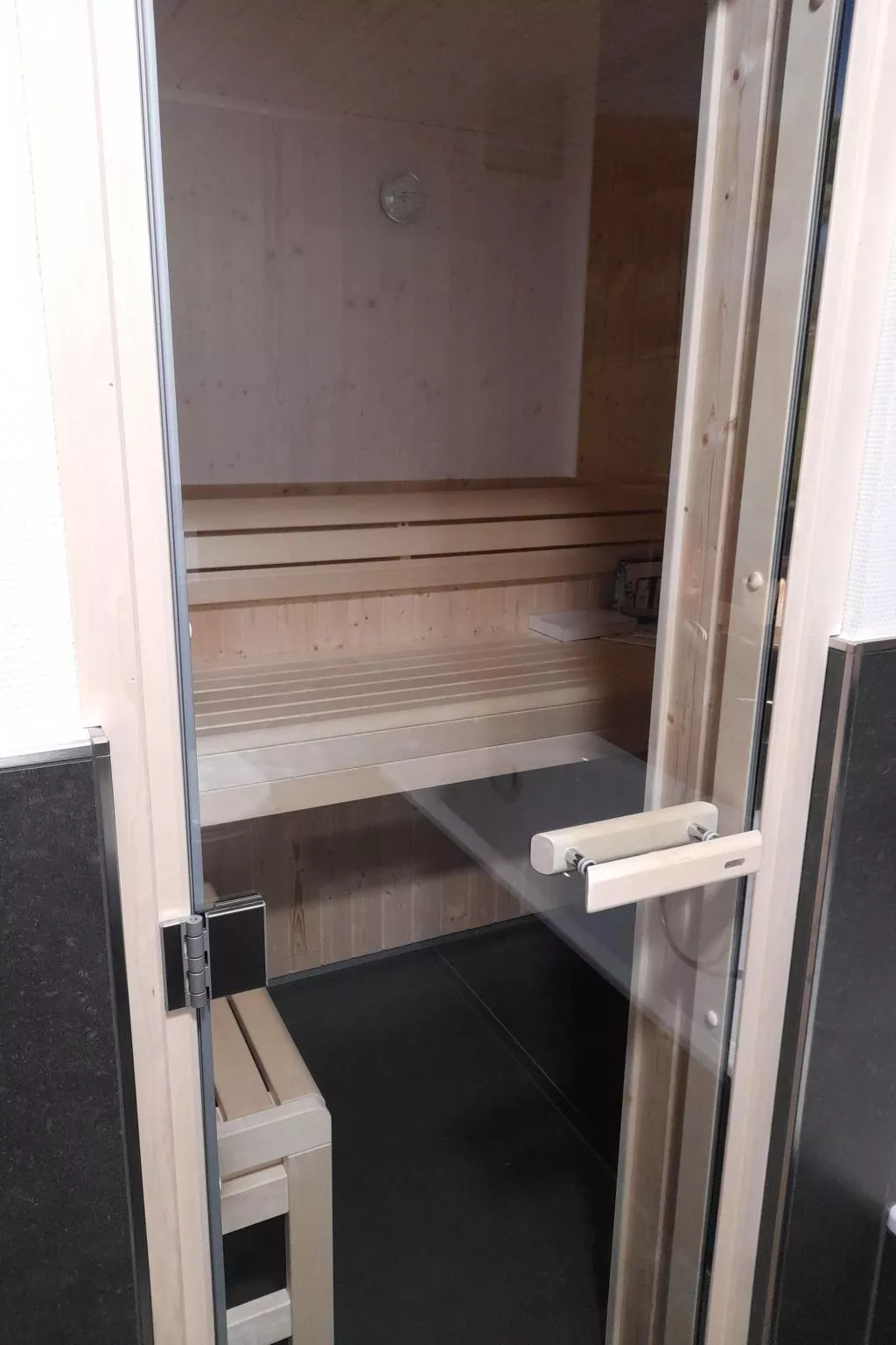 Familienjuwel am Diemelsee-Draußen