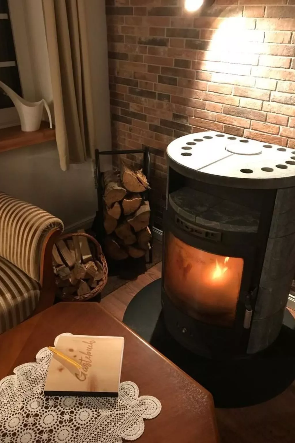 Gemütliches Reetdachhaus in Schleswig-Holstein-Dedans