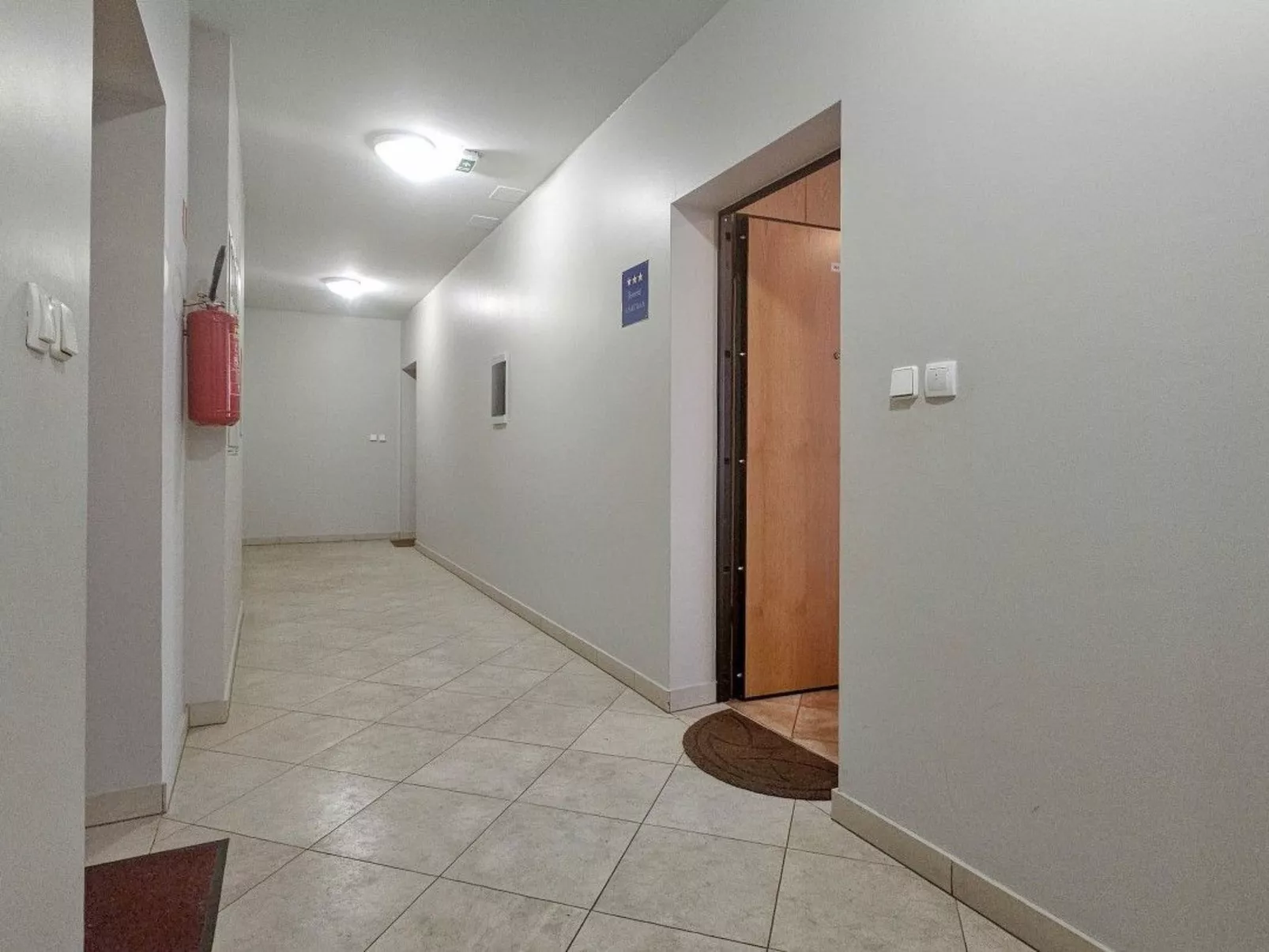 Wohnung "Senka" direkt am Strand-Inside