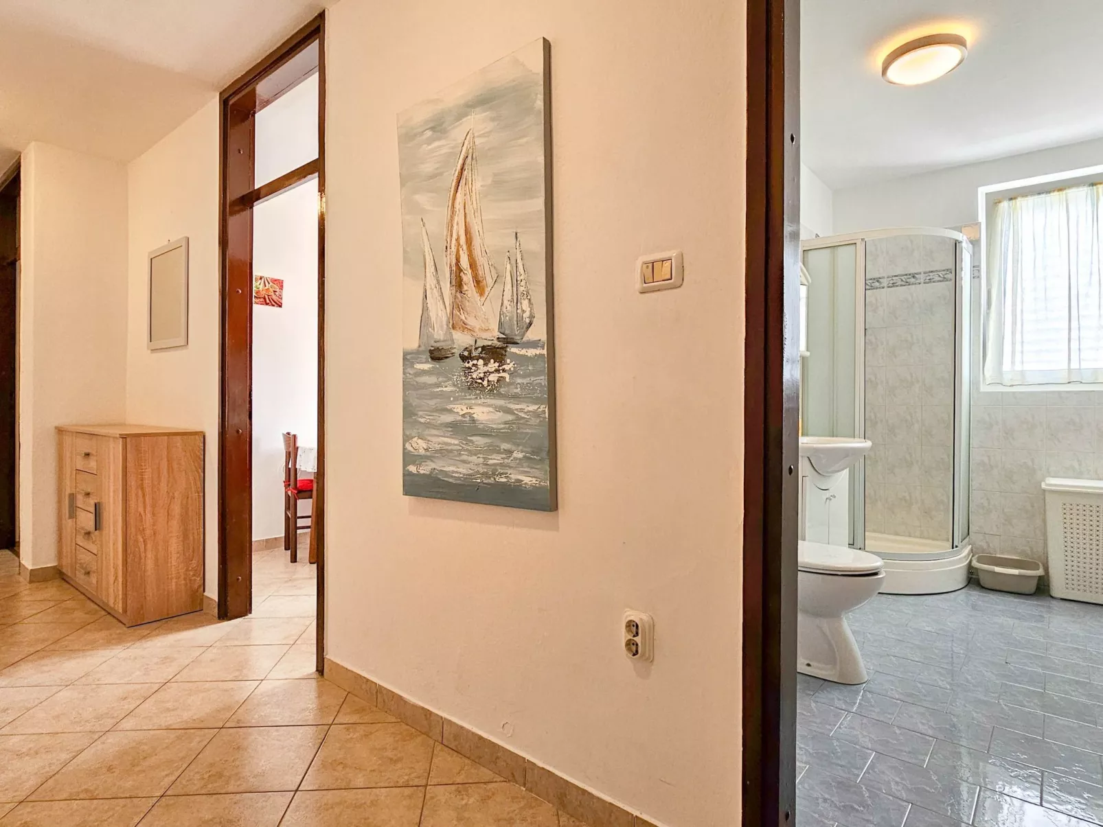 "Olga" mit Balkon-Drinnen