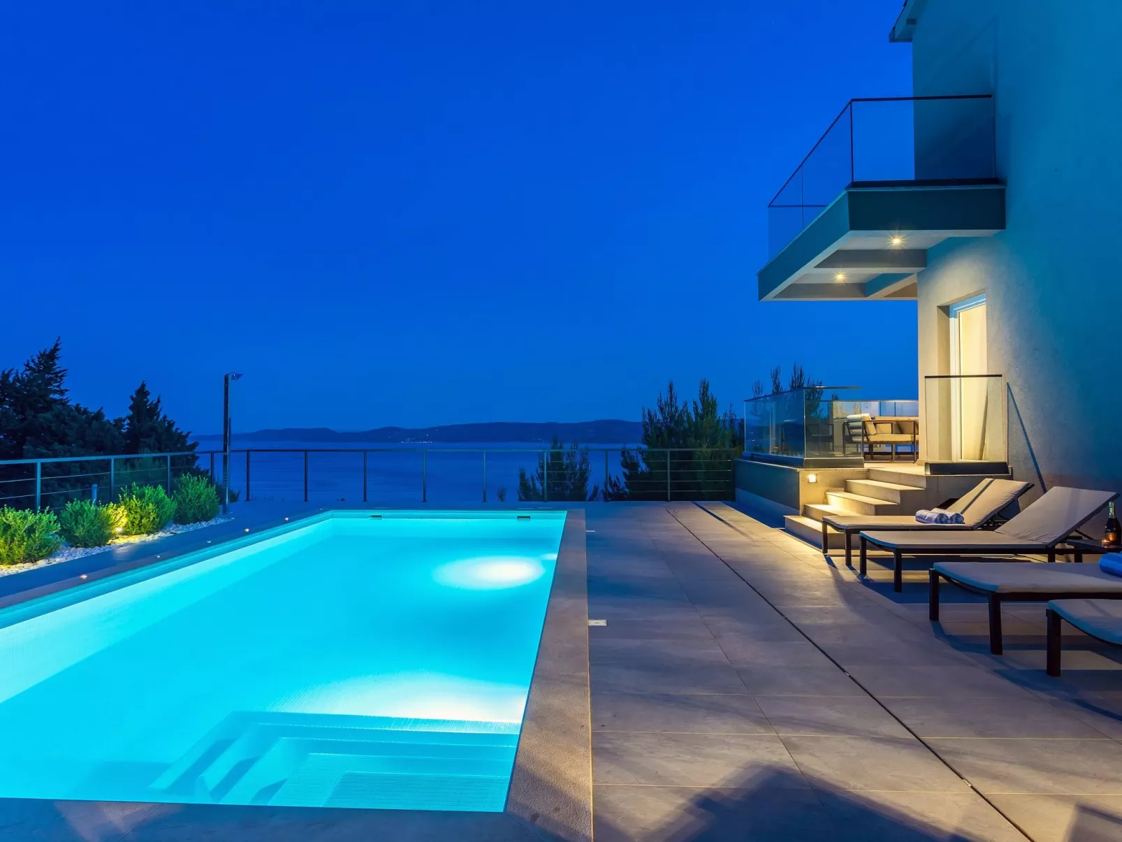 In Mimice mit tollem Pool und Meerblick-Outside