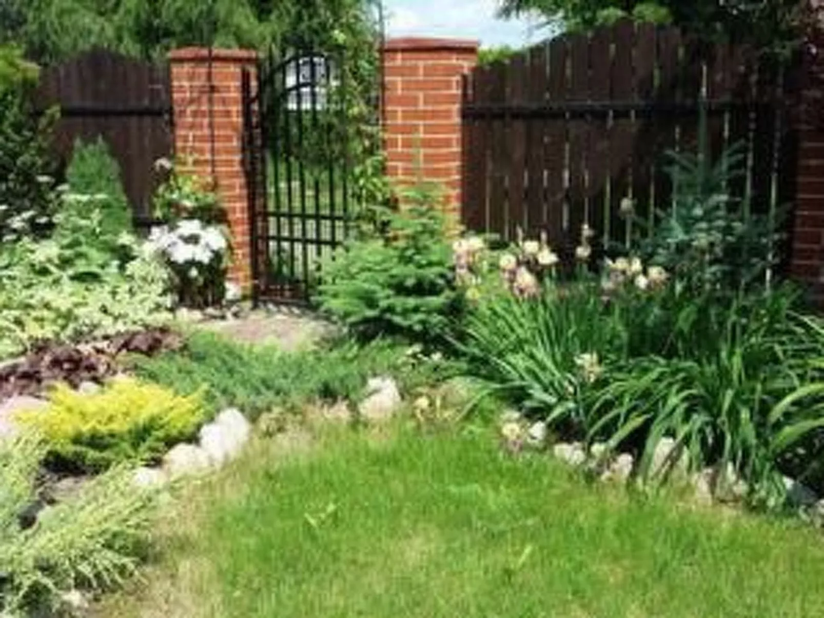 Magnolienhaus mit Sauna und Jacuzzi-Draußen