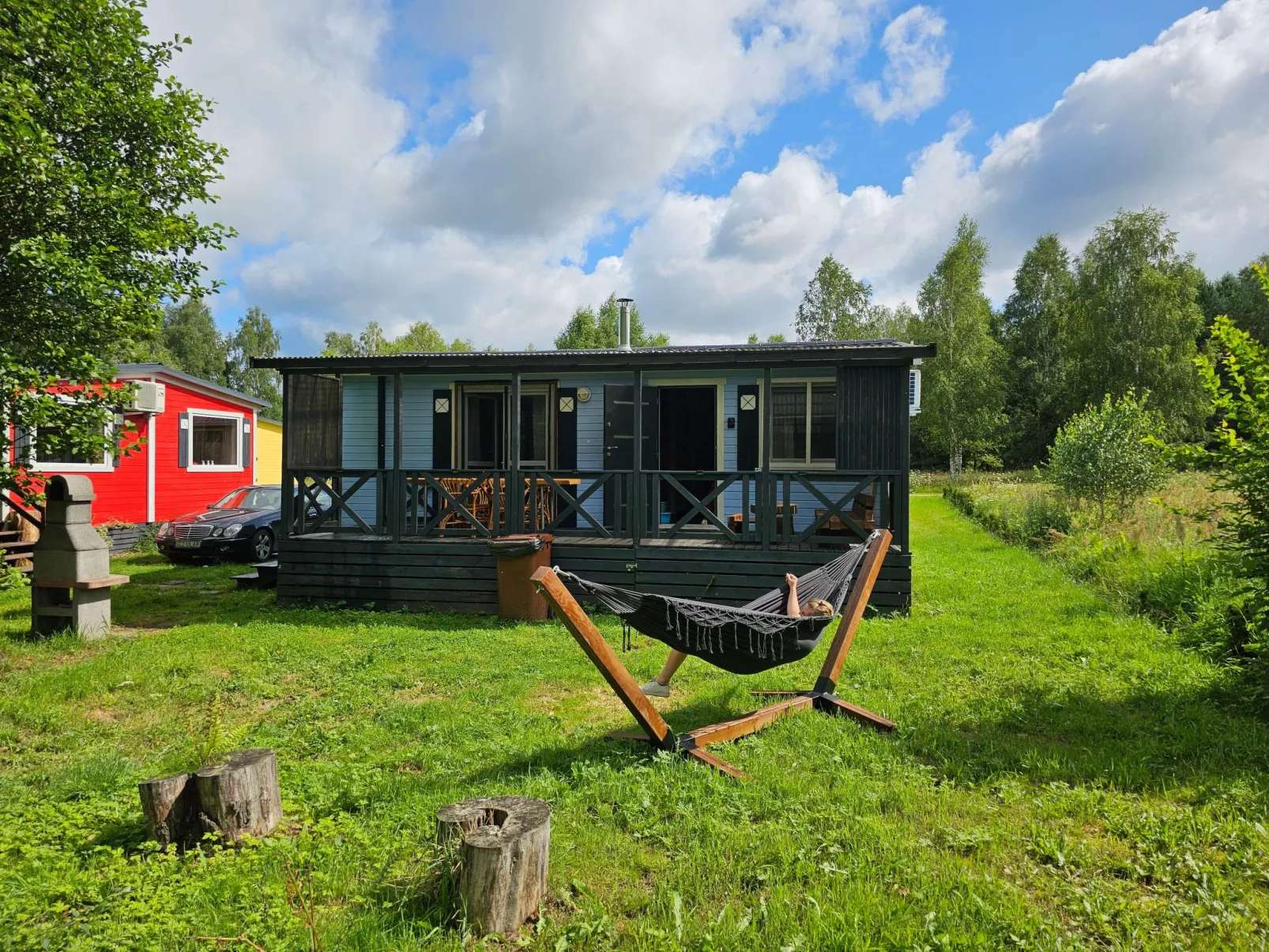 Ganzjährig bewohnbares Ferienhaus - rot-Draußen