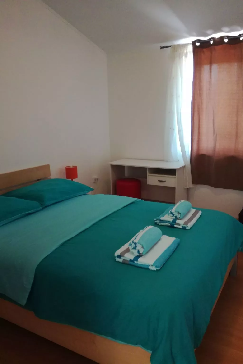 Appartement mit Balkon-Drinnen