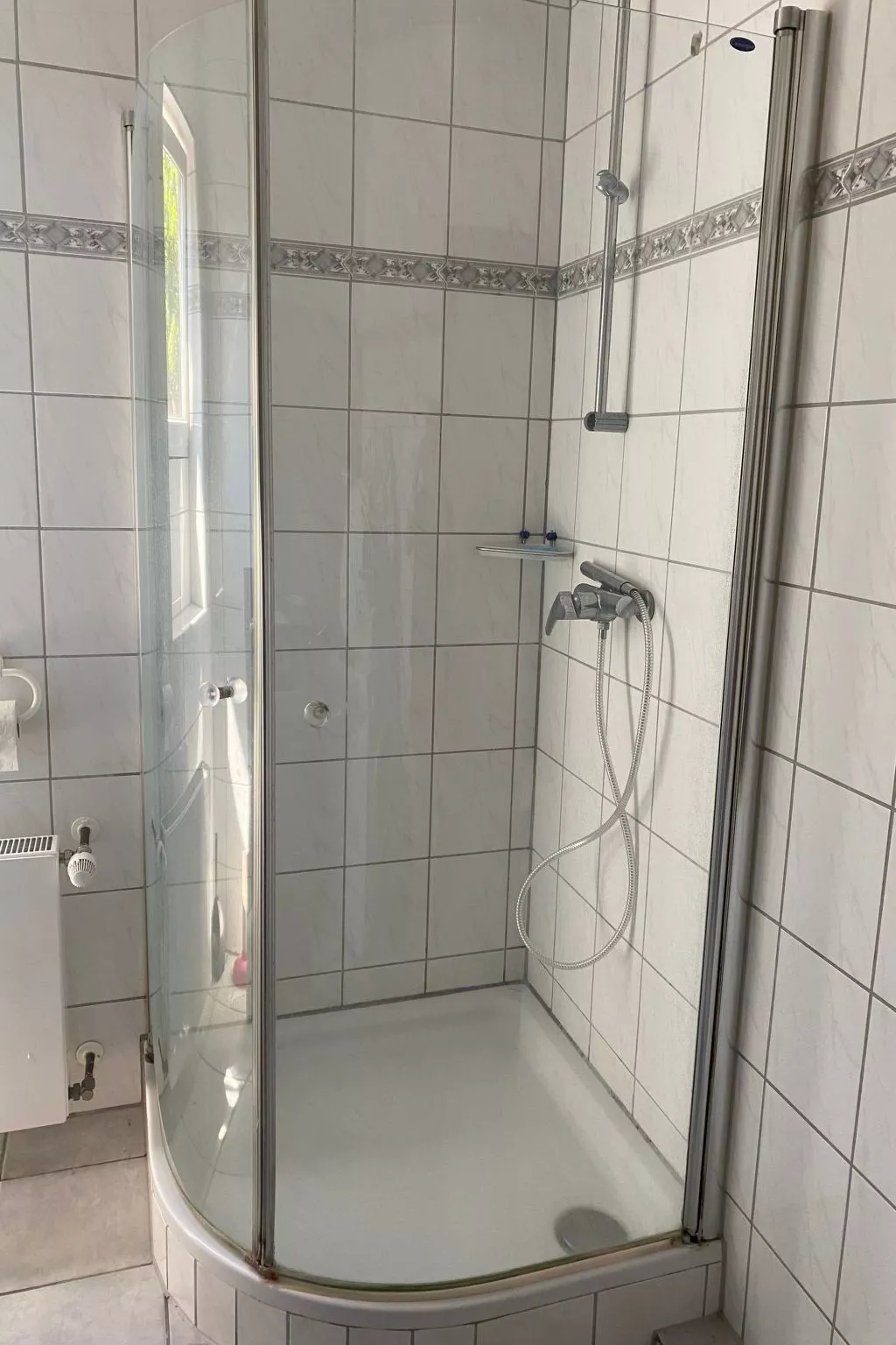 Appartement mit Balkon-Drinnen