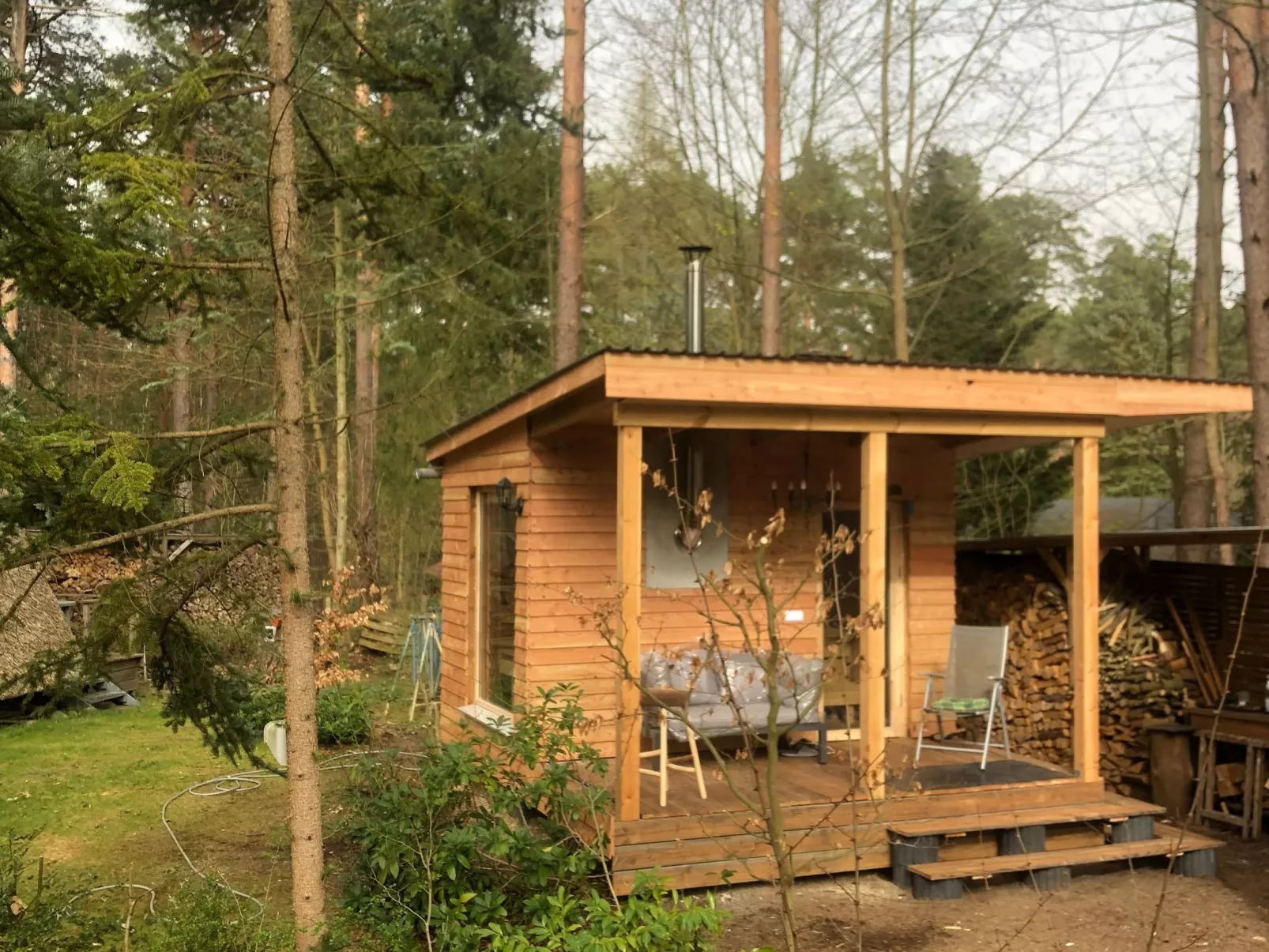 Reetdach Ferienhaus am Lübbesee Sauna Bootsteg neu-Outside