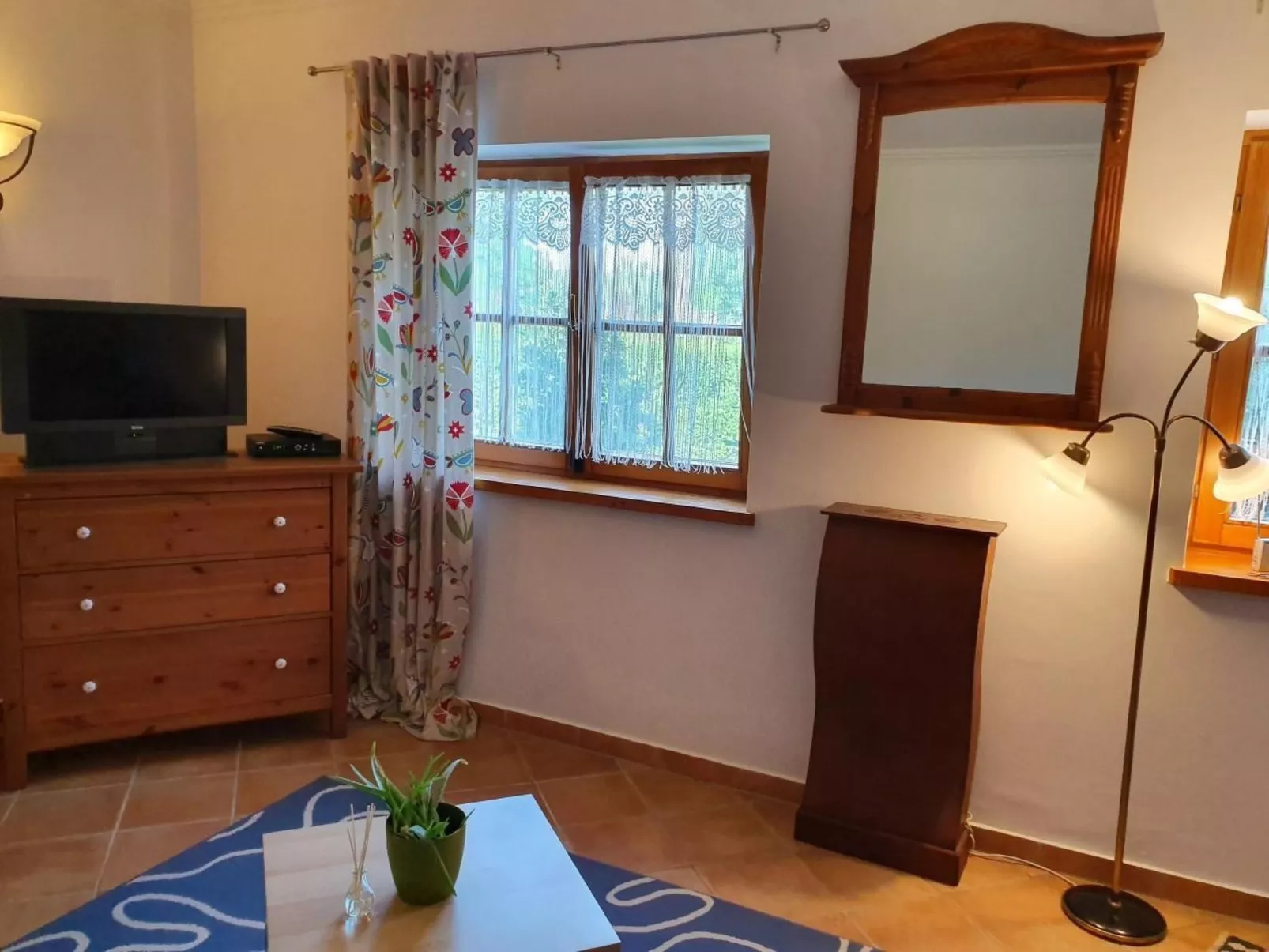 In Lócs mit Privatem Pool-Inside