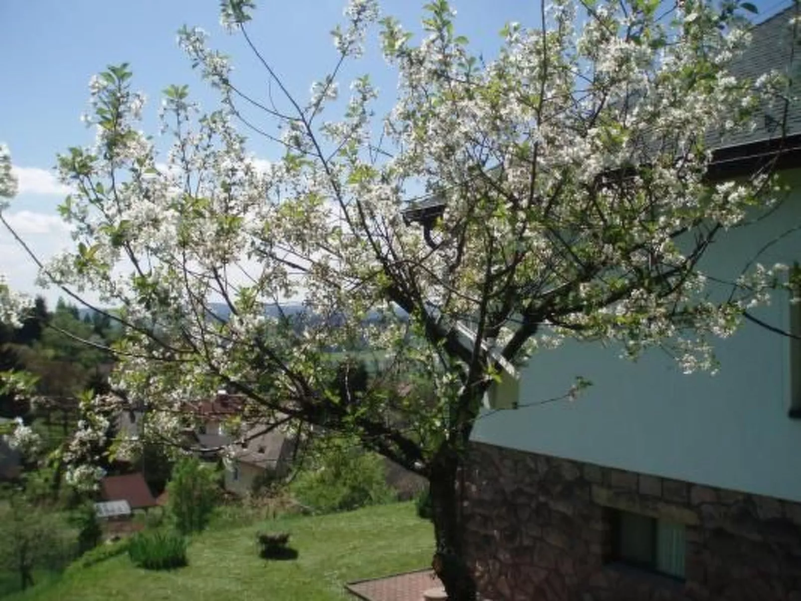 Villa "Na Hora" mit Garten, Grill und Terrasse-Outside