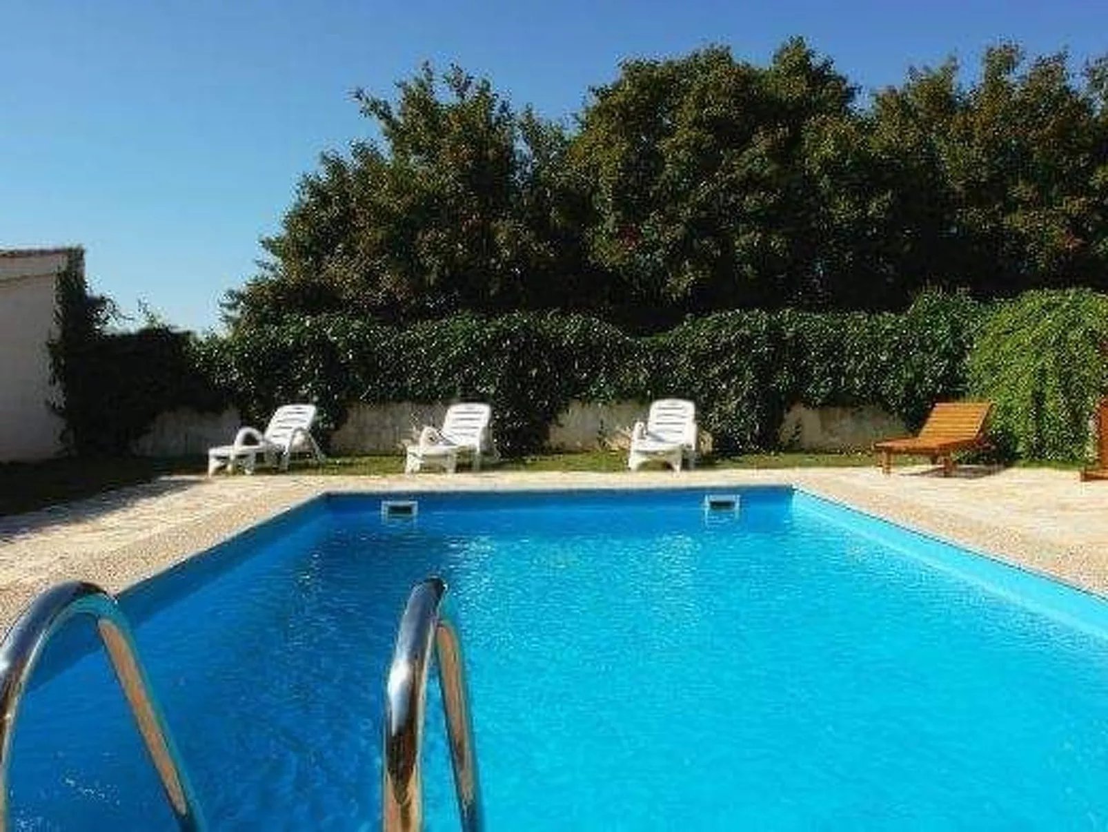 In Radići mit Privatem Pool-Outside