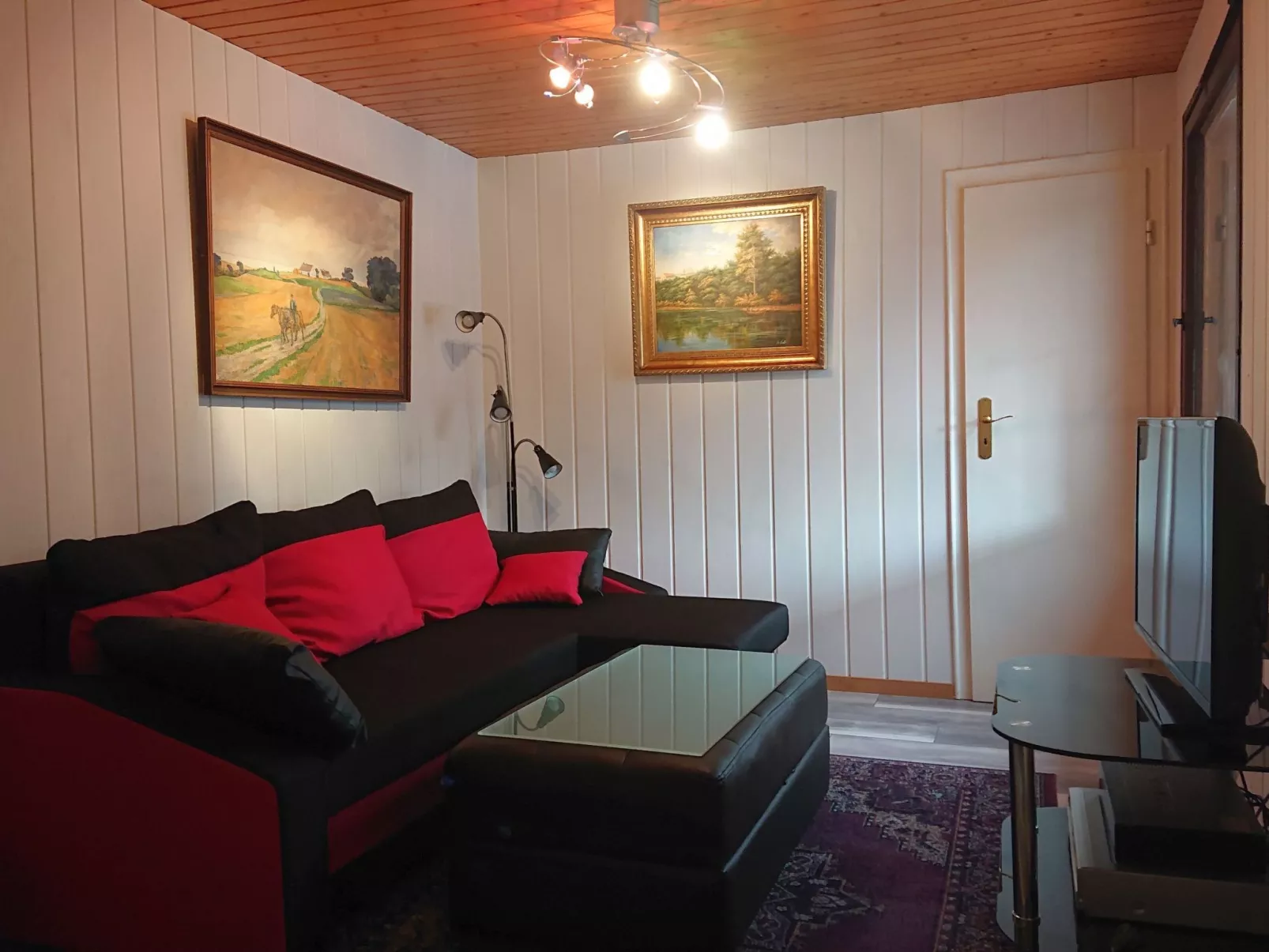 In Maxen mit Privatem Pool-Drinnen