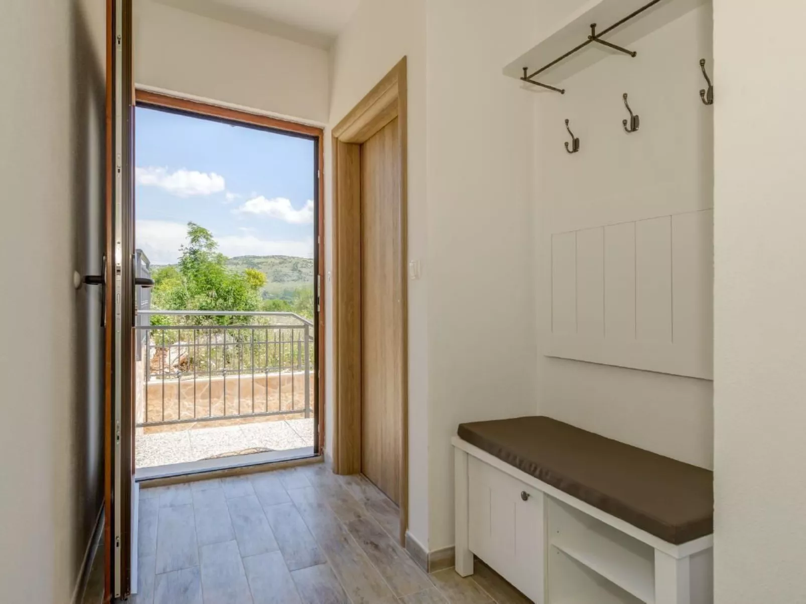 Villa Longfield mit privaten Pool und Sauna-Dedans