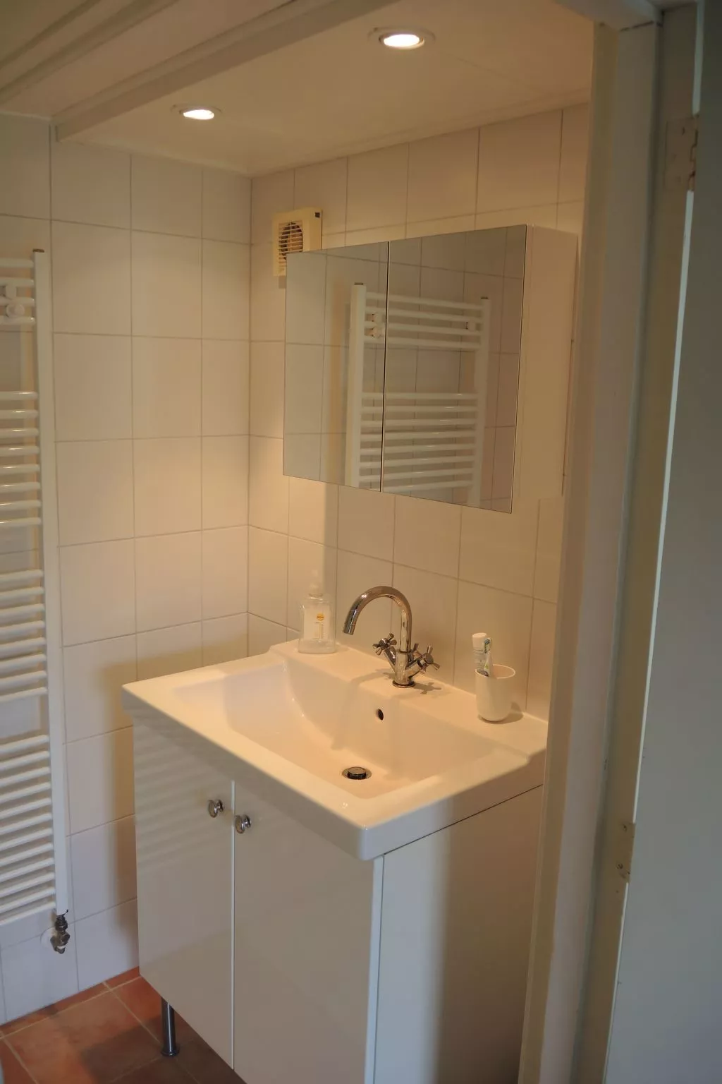 Charmantes Ferienhaus in Gapinge mit Großem Garten-Drinnen