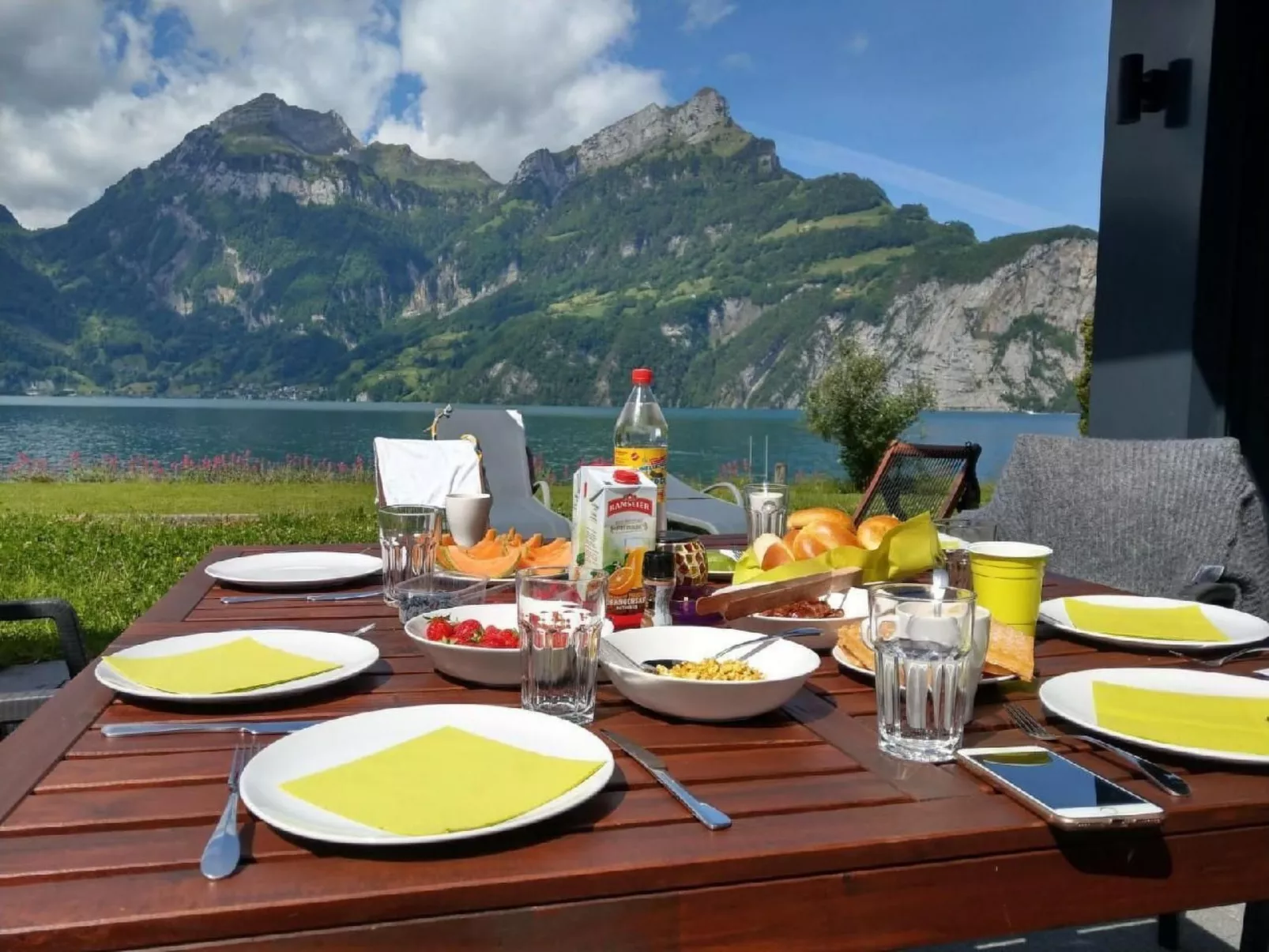 Villa am See-Draußen