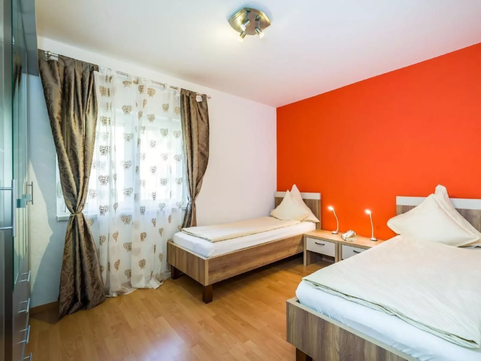 Villa Dalmatina mit Pool  für 4+1 Personen-Dedans