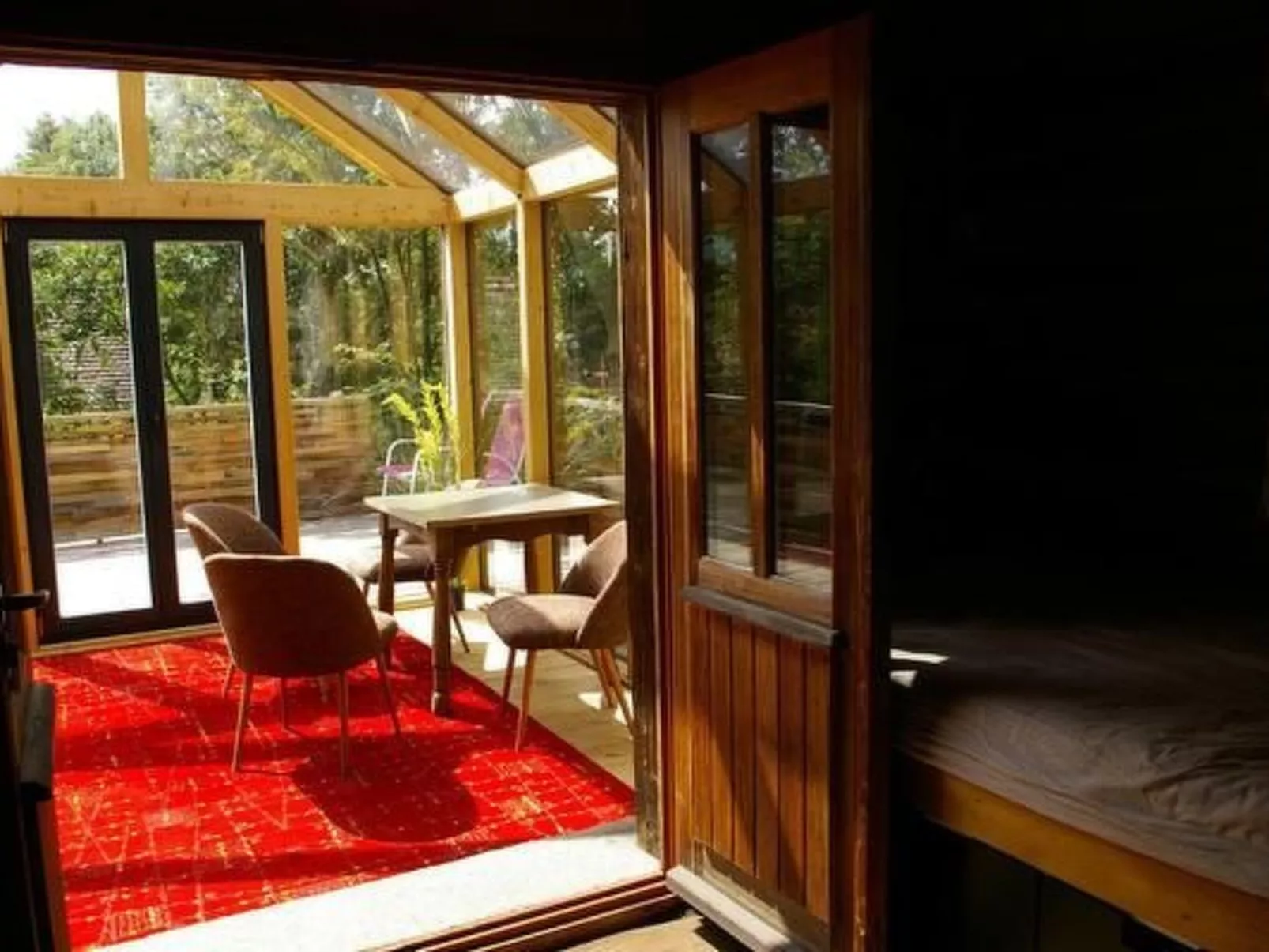 Blockhaus in Gajówka mit Kaminofen-Dedans