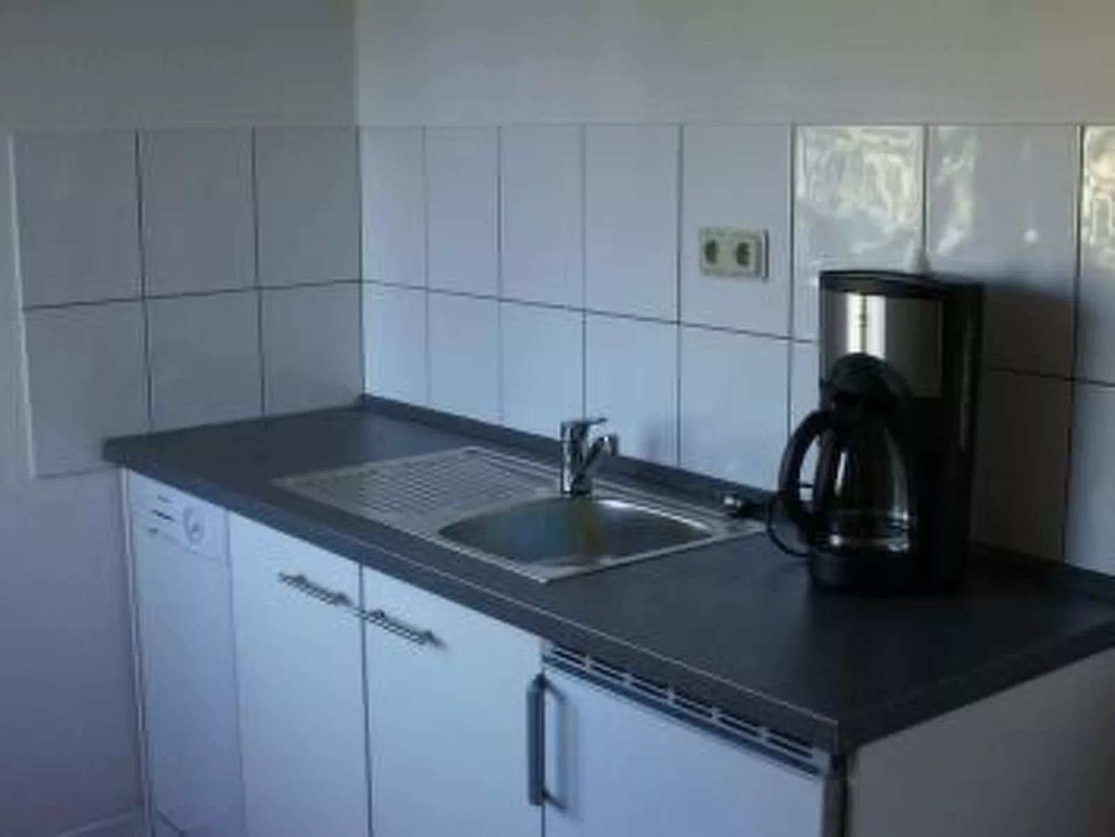 Appartement in Göhren mit Grill und Garten-Drinnen