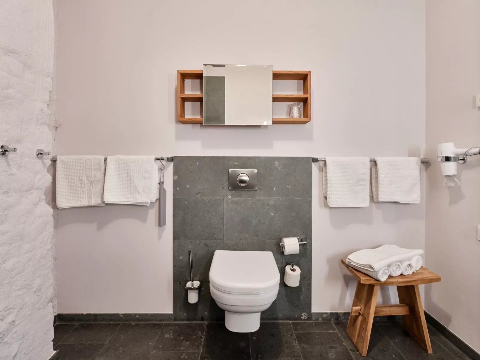 Appartement in Brandenburg An Der Havel mit Grill, Terrasse und Garten-Inside