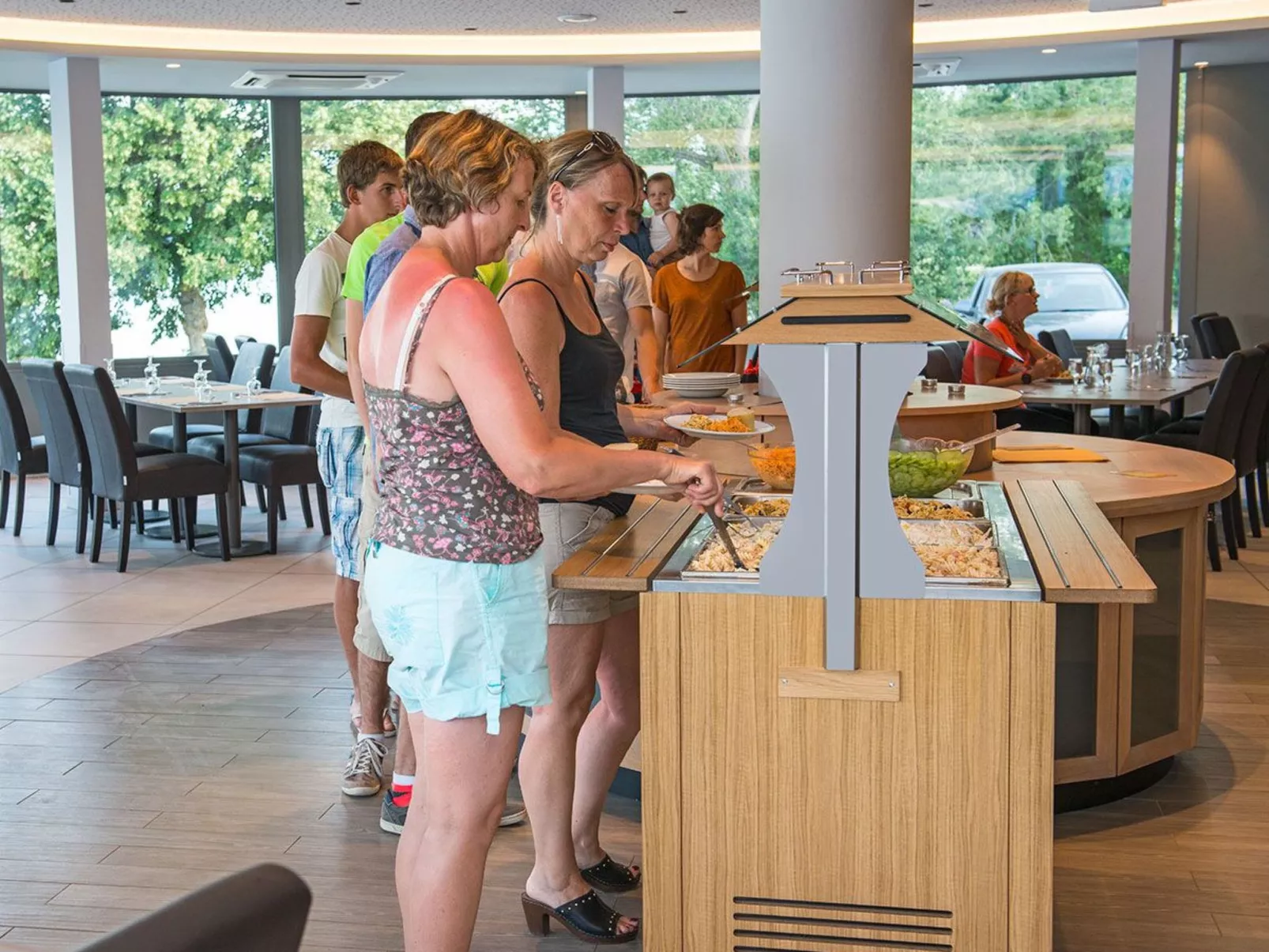 Gemütliches Chalet am Ufer des Sees von Serre-Ponçon-Dedans