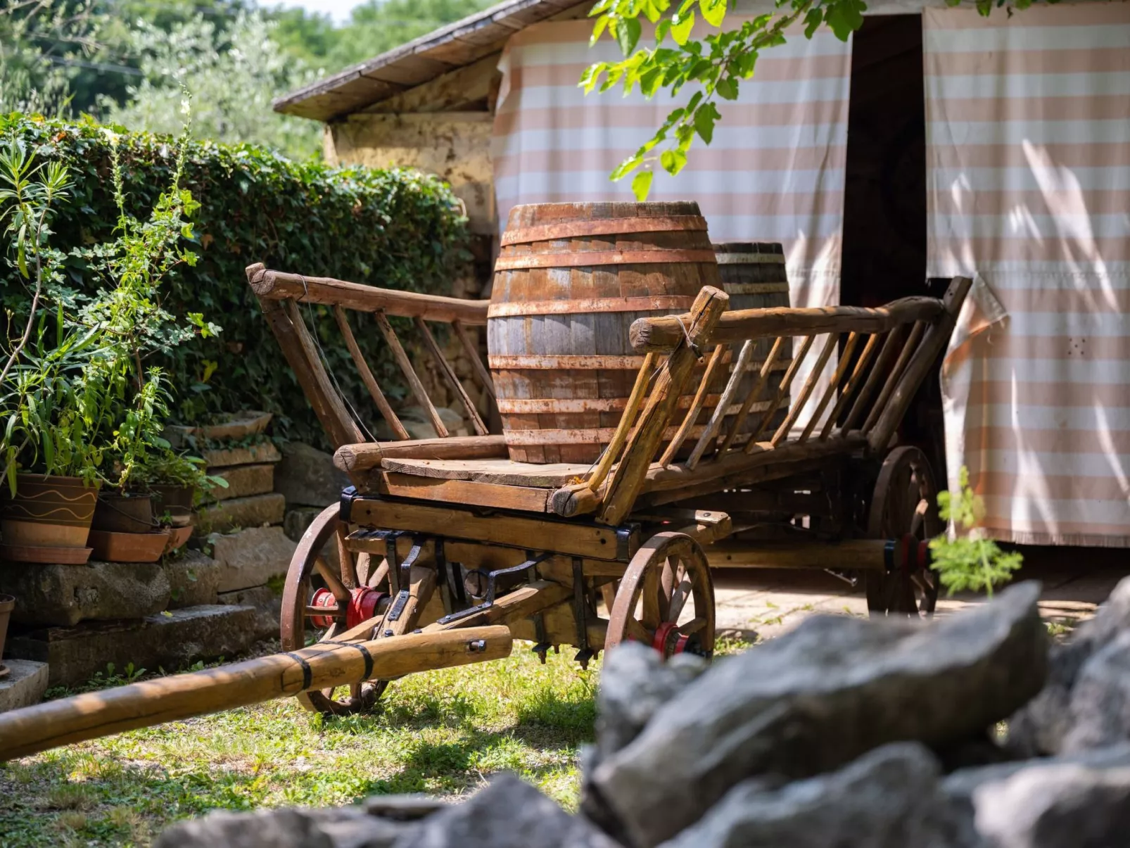 Gemütliches Ferienhaus in Ružići mit Offenem Kamin-Outside