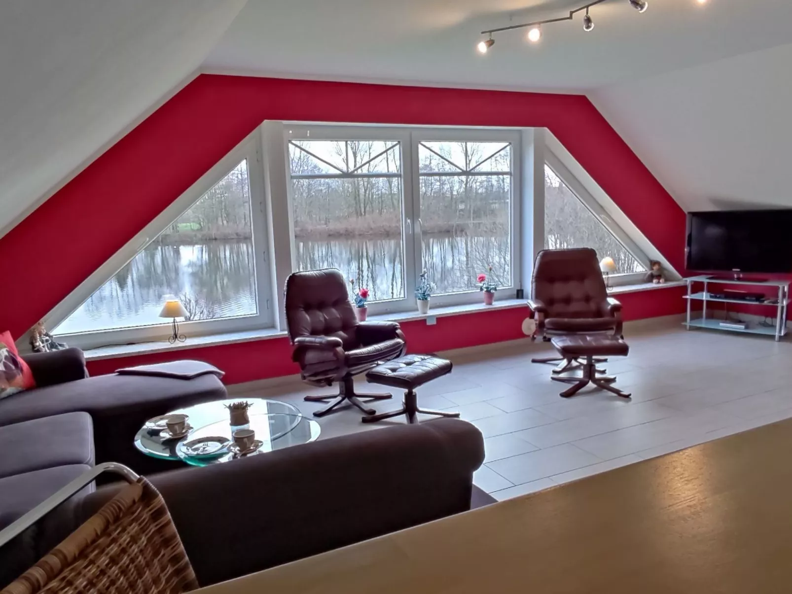 Haus am Kiessee mit direkter Angelseelage-Inside