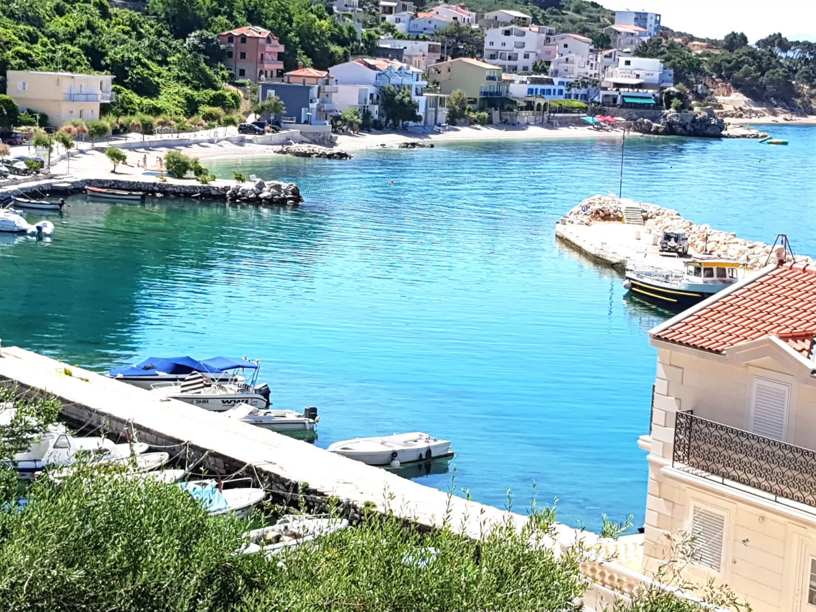 Tolle Wohnung in Drašnice mit Schönem Garten-Outside