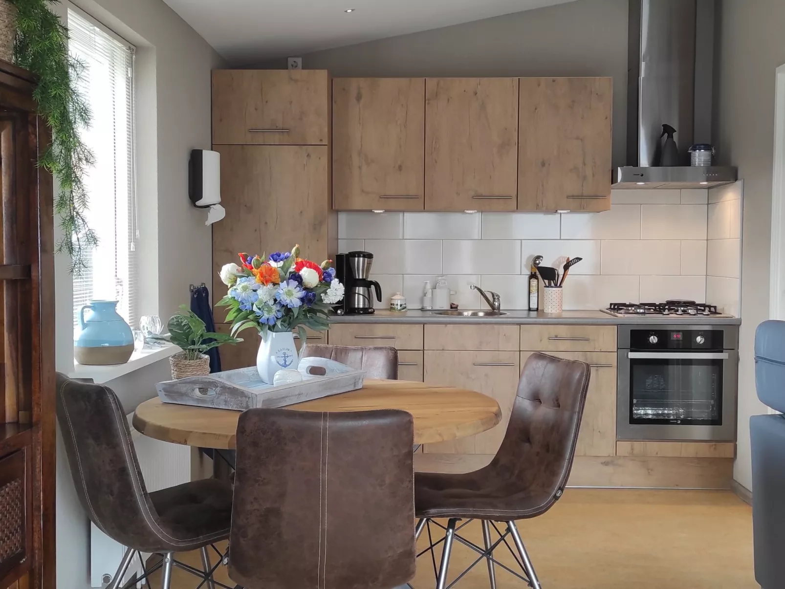 Gemütliches Ferienbungalow mit Garten-Inside