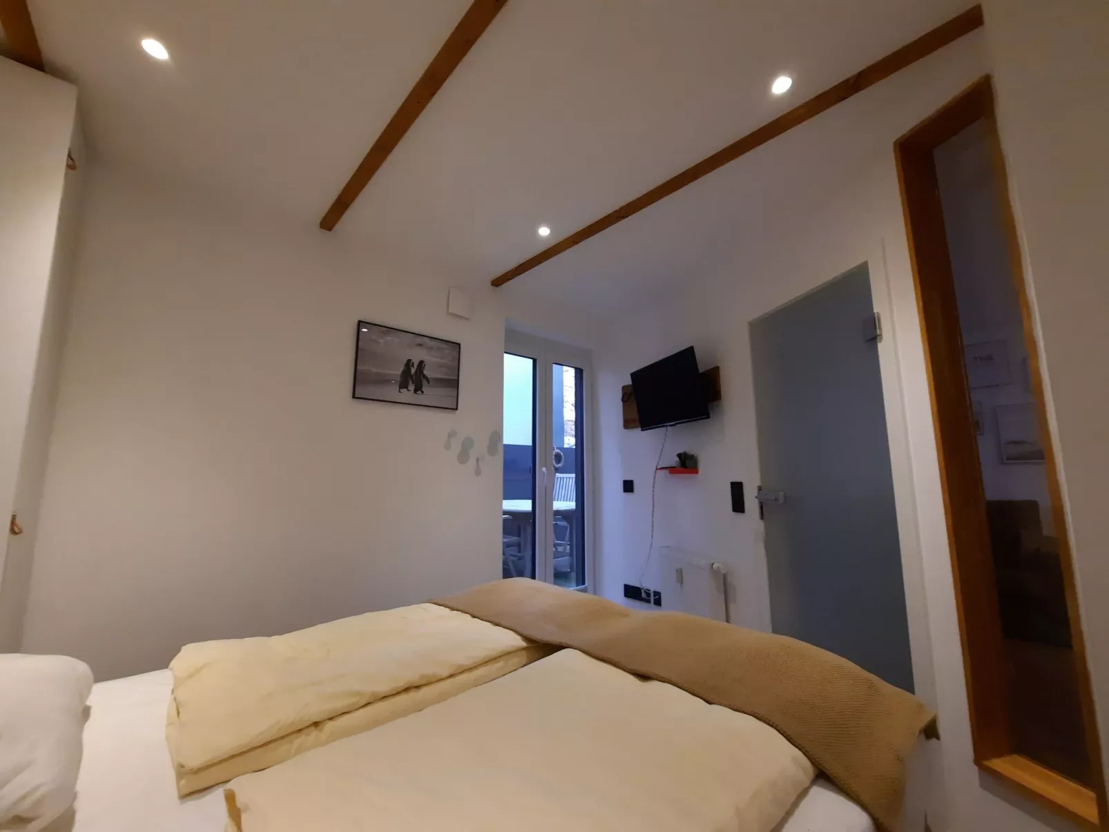 Lachmöwe by DeJu-Drinnen