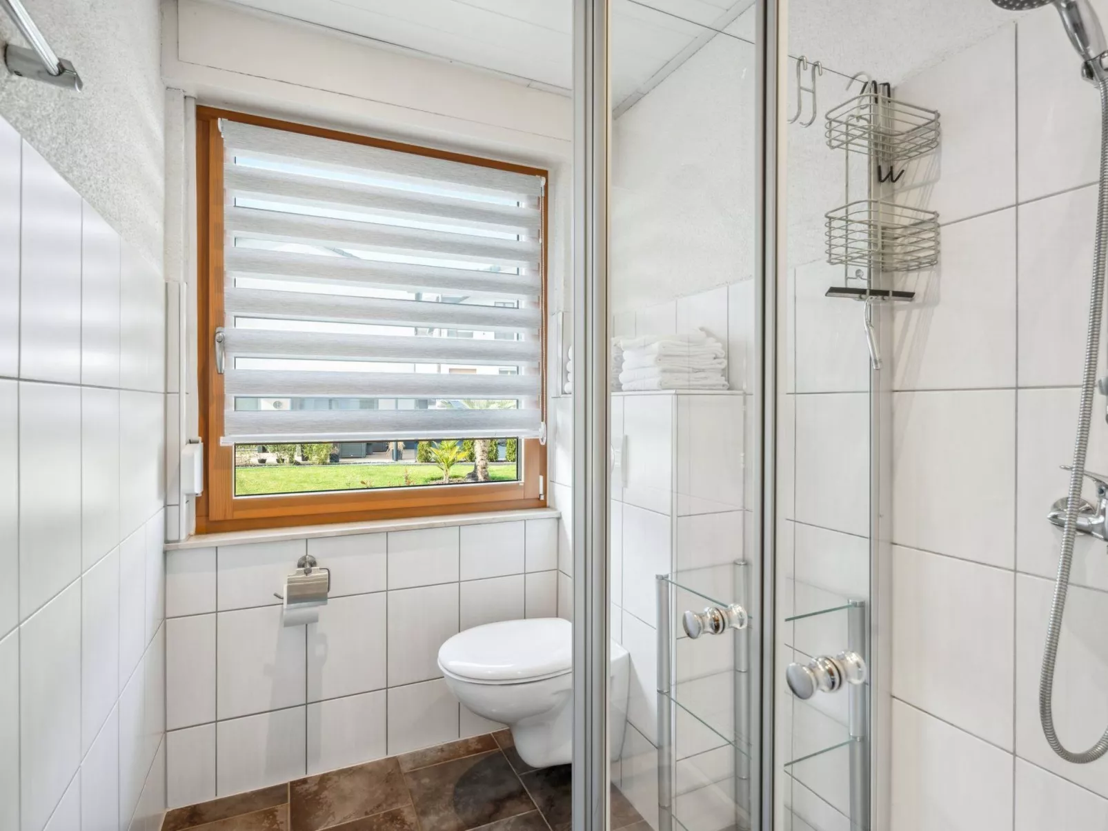 Mit Balkon und schönem Moselblick-Drinnen