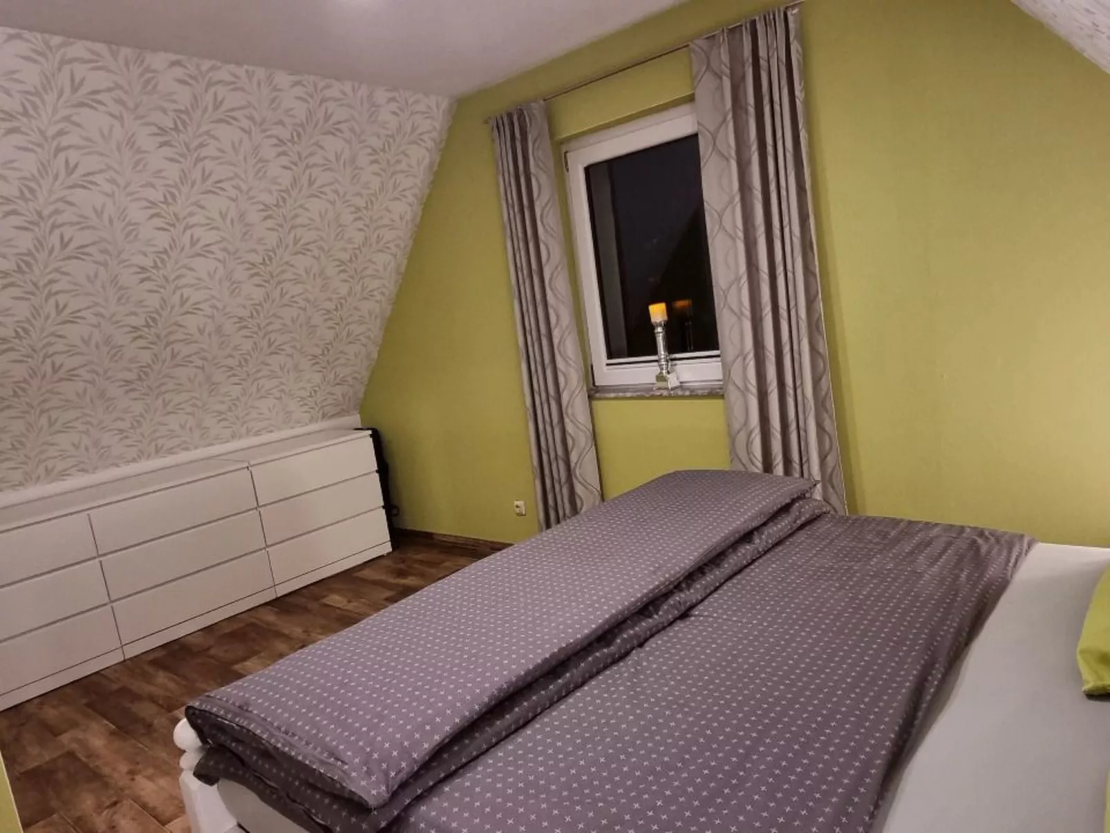 Schmidt-Image-tags.info