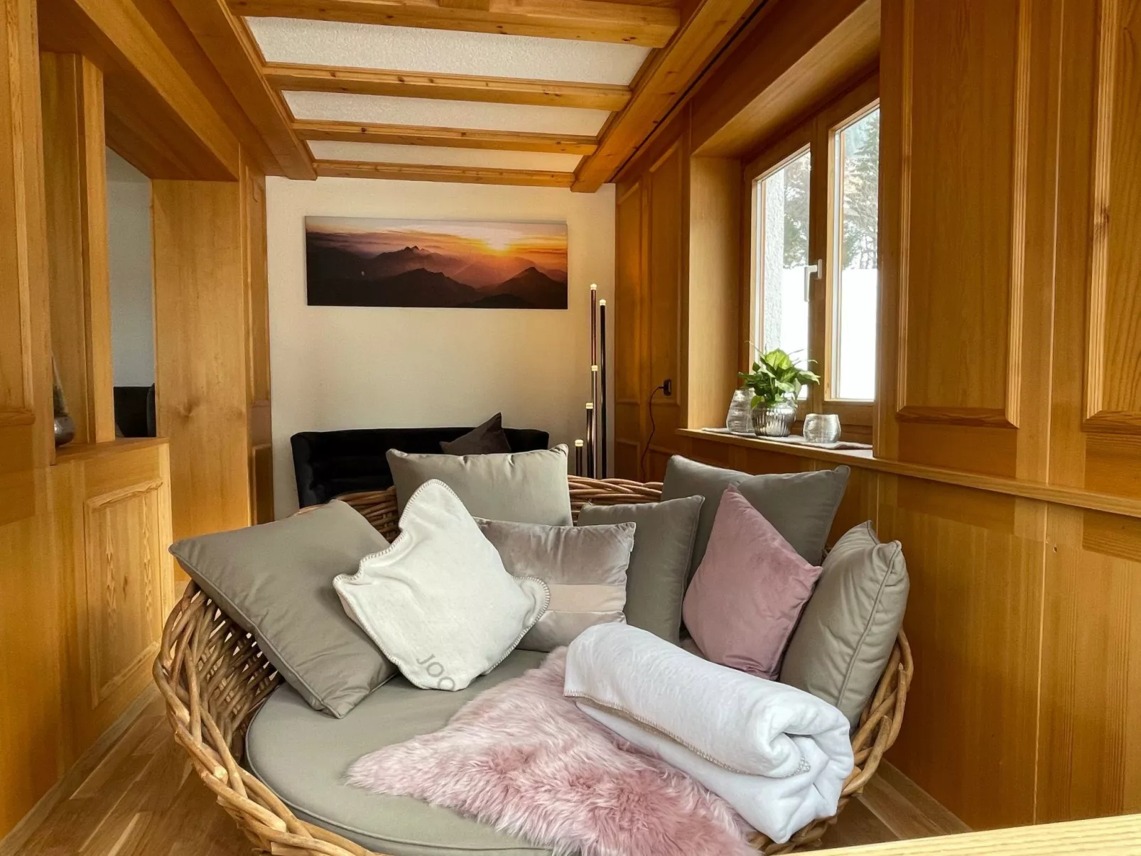 Hochberg-Image-tags.info